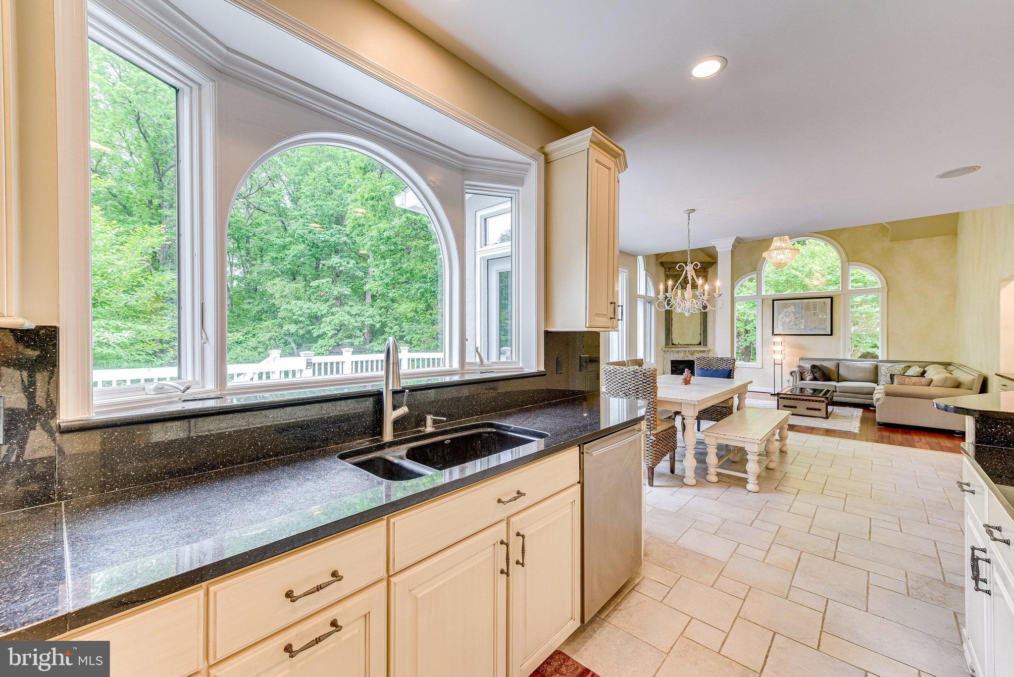 WAPLES CREST - Residential