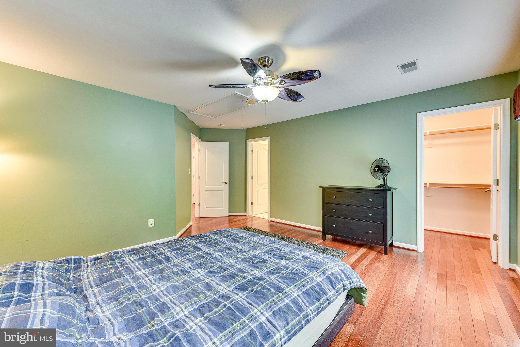 WAPLES CREST - Residential