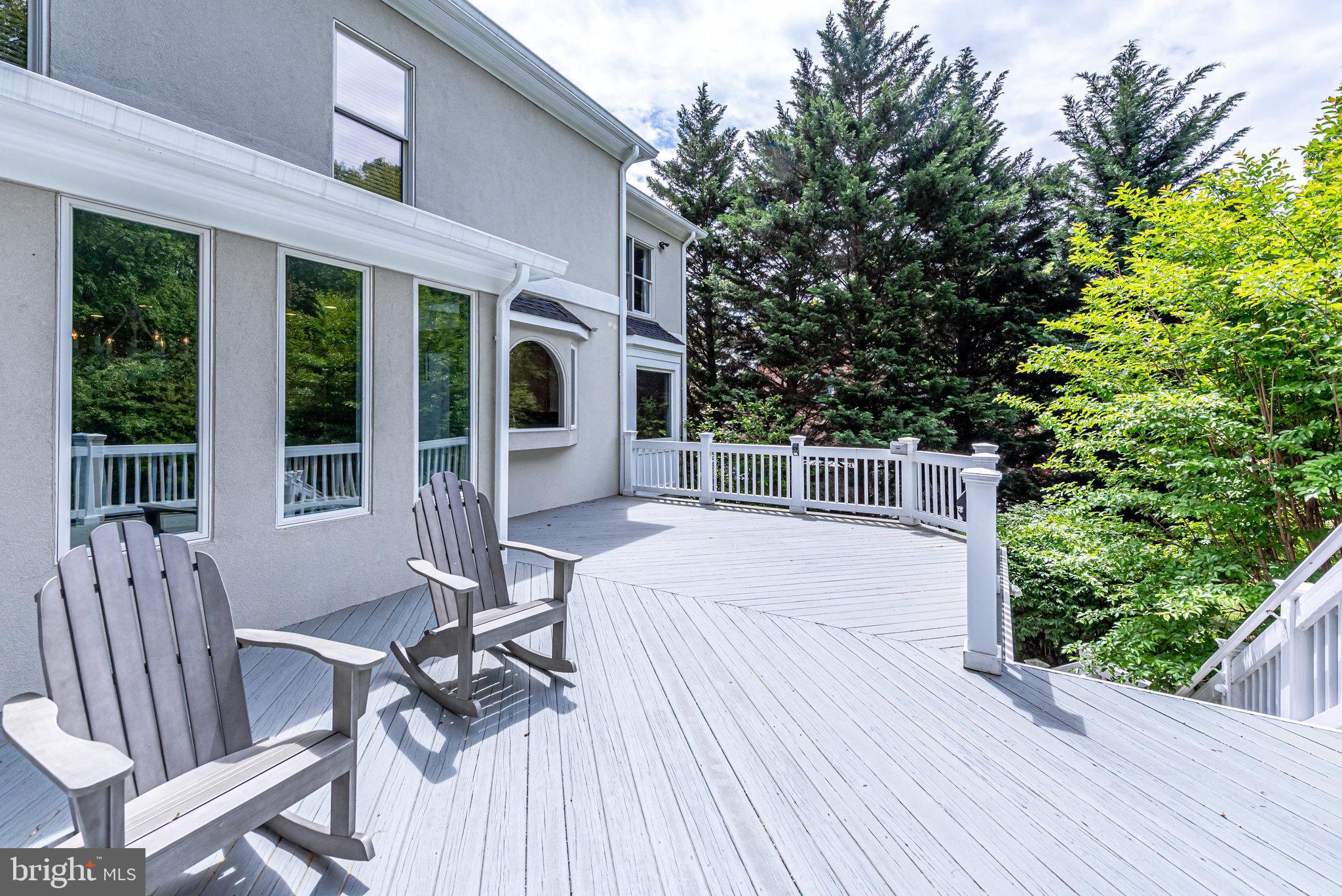 WAPLES CREST - Residential