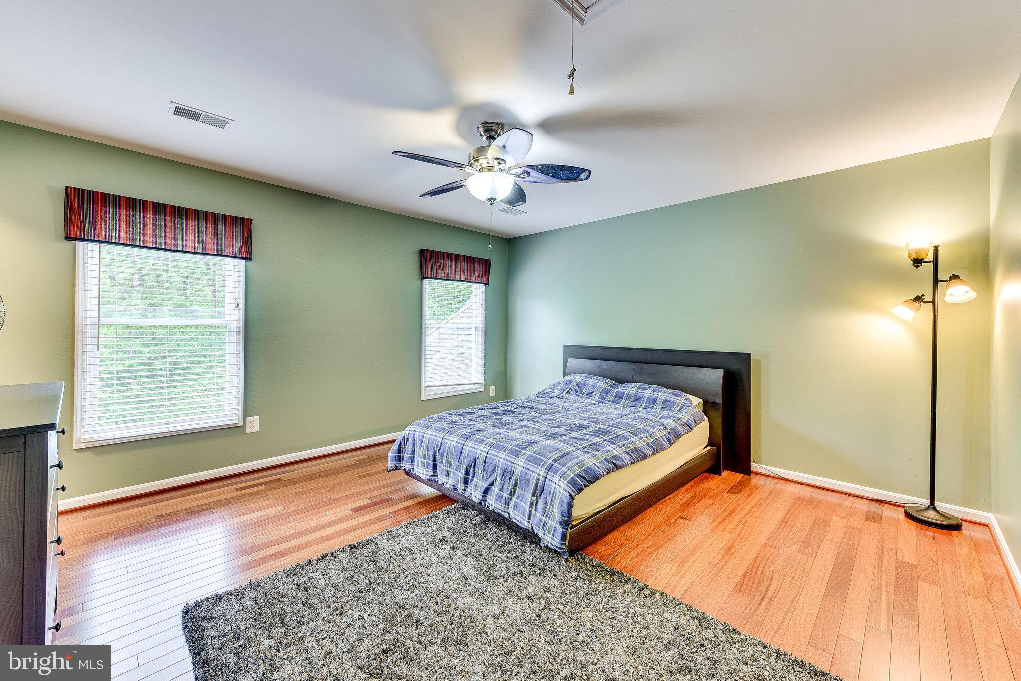 WAPLES CREST - Residential