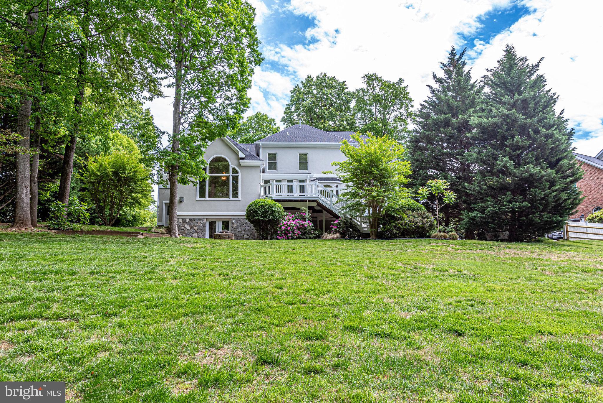 WAPLES CREST - Residential