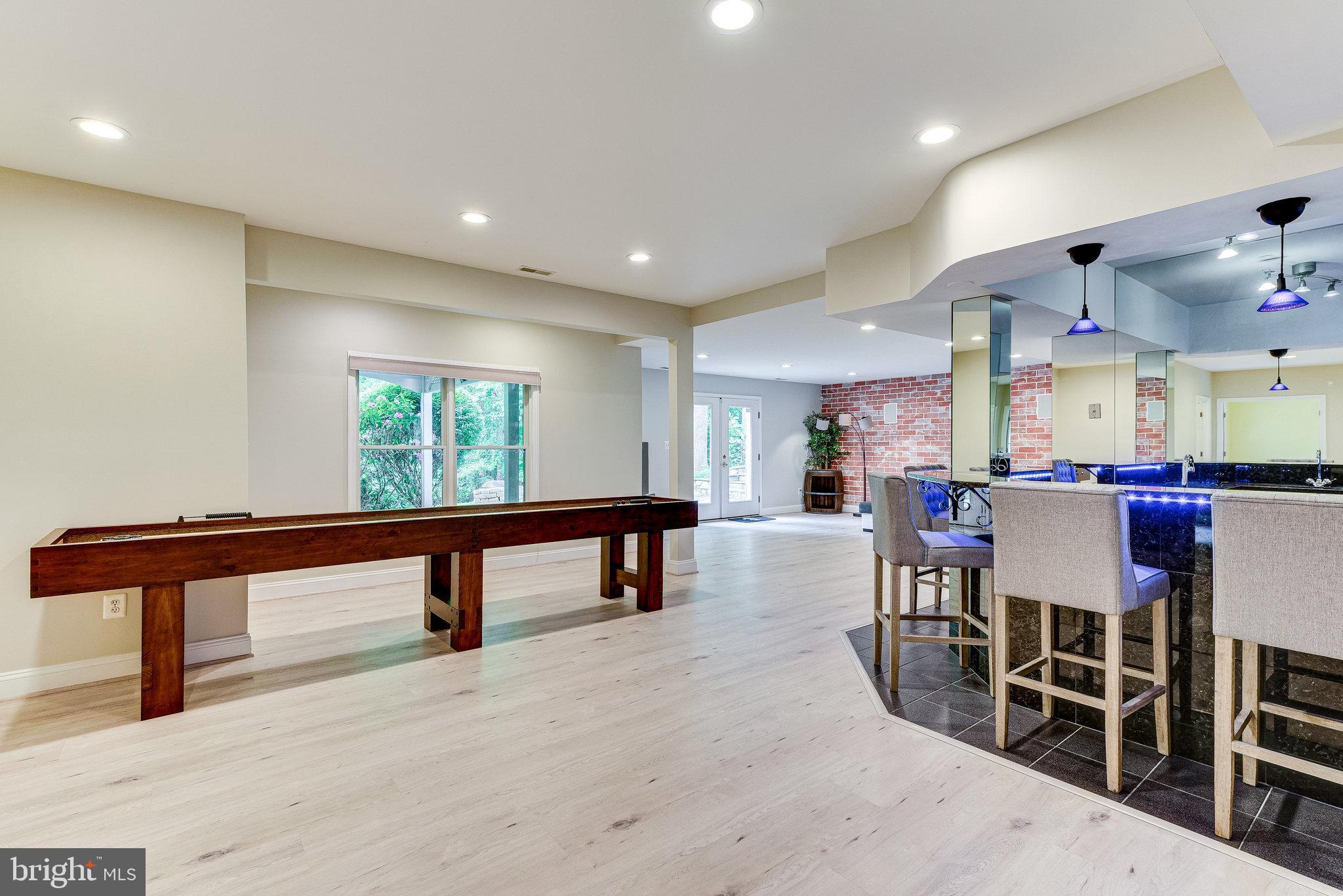 WAPLES CREST - Residential