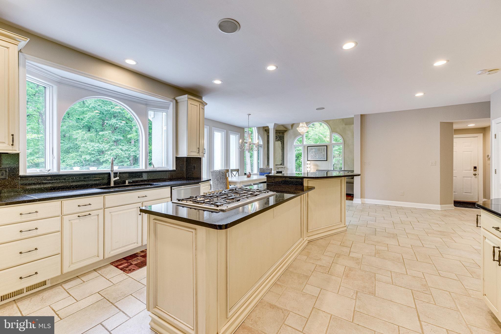 WAPLES CREST - Residential