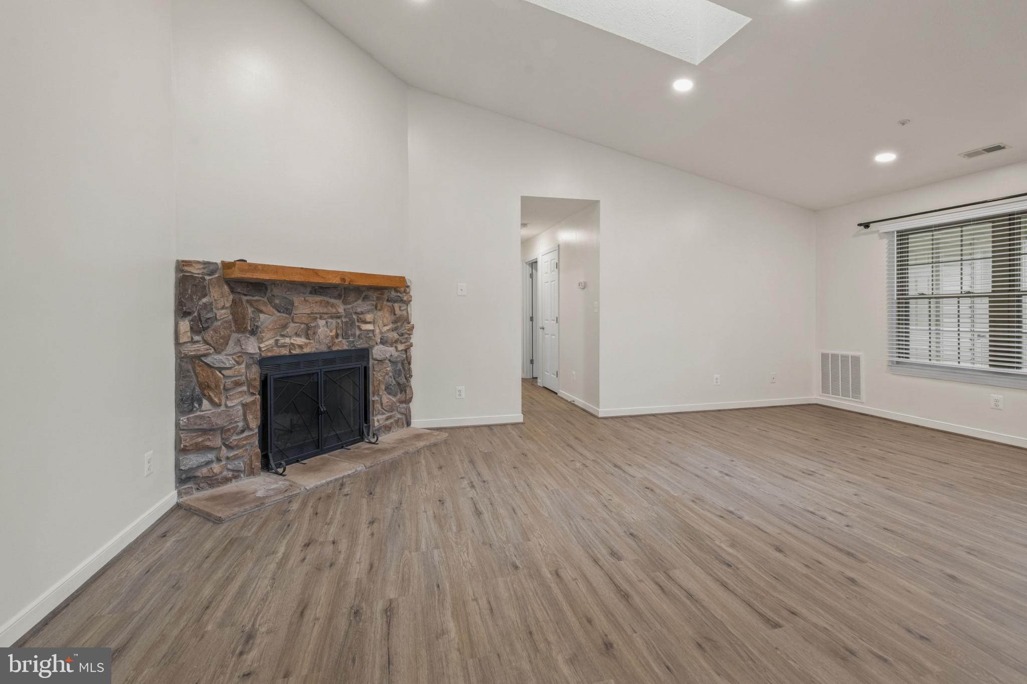 1716 LANDMARK DRIVE 3D