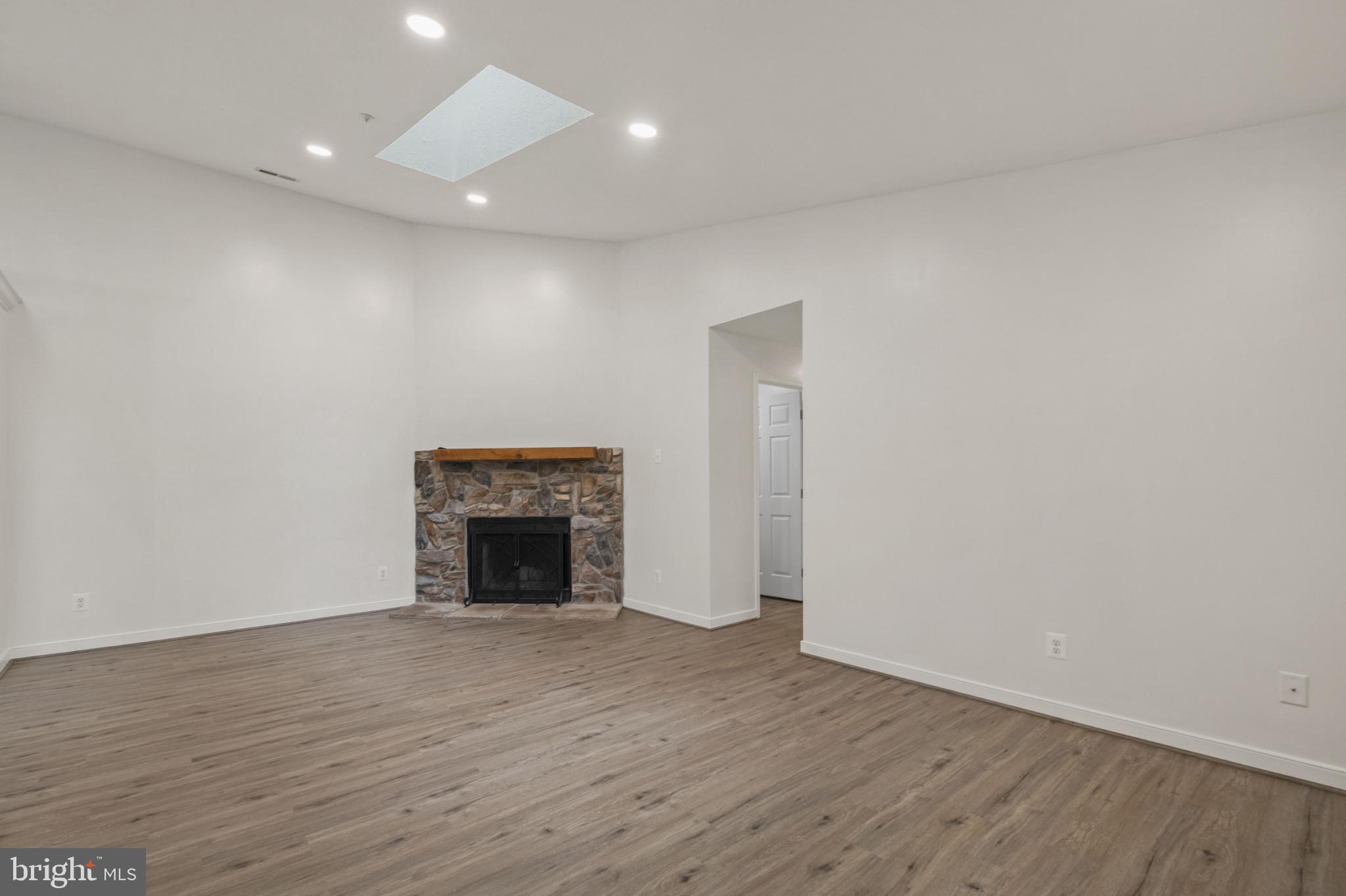 1716 LANDMARK DRIVE 3D