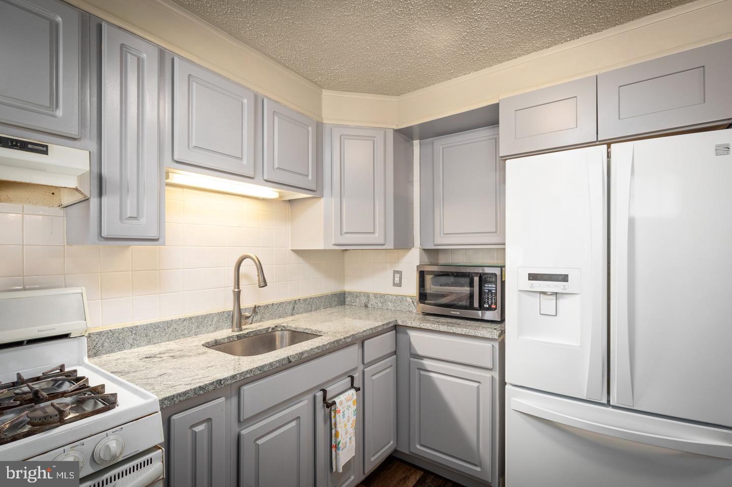 BERKSHIRE - Residential Lease