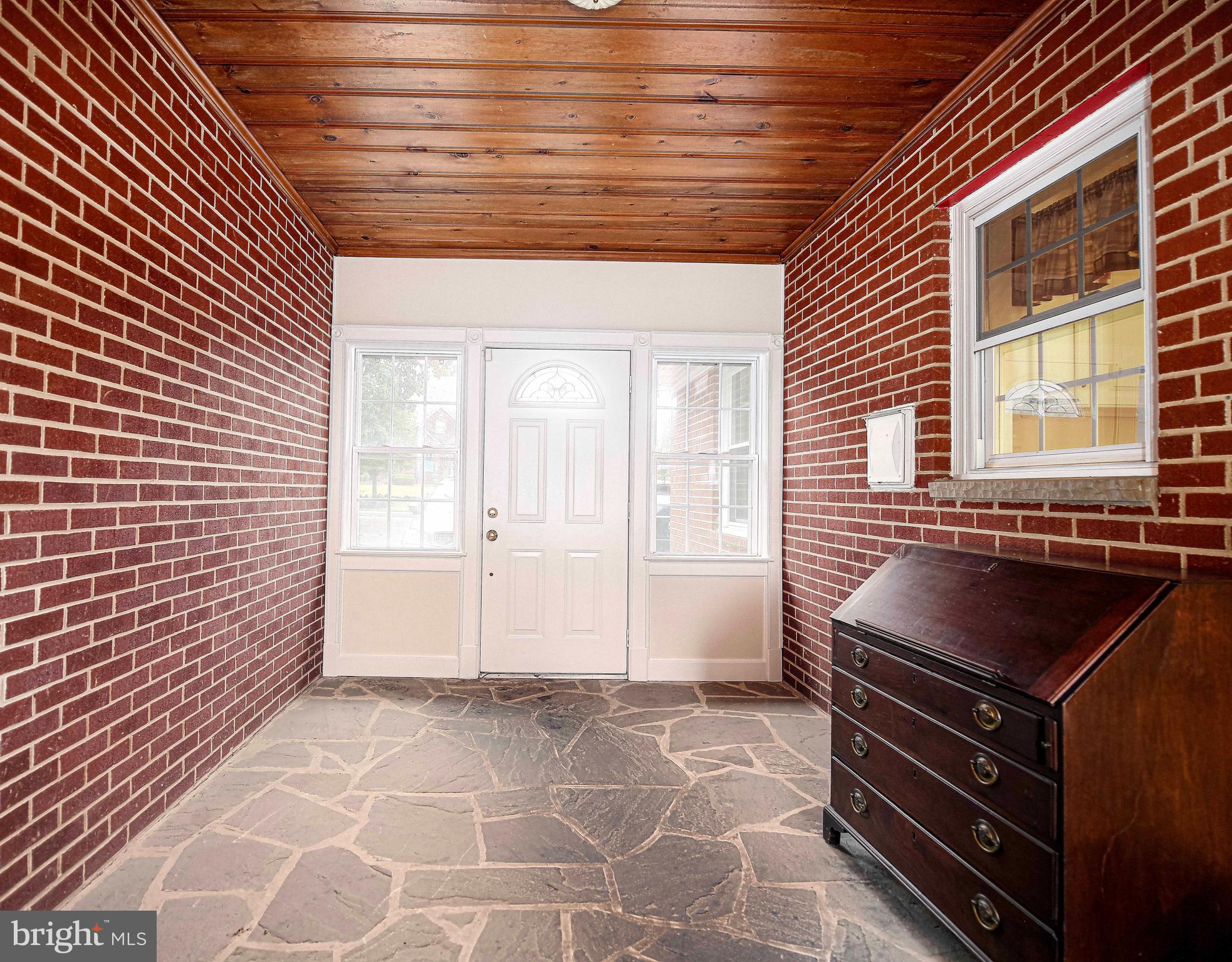 PERRY HALL - Residential