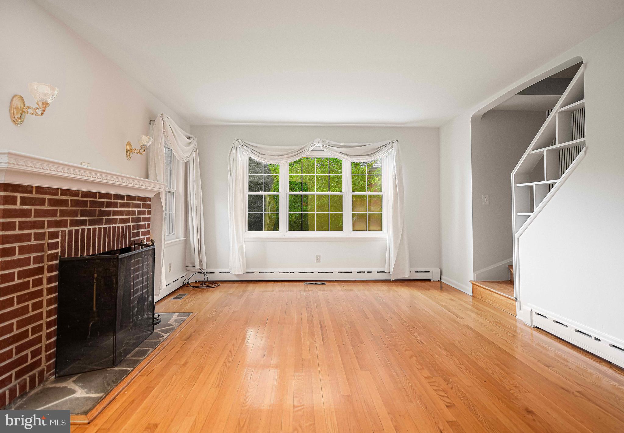 PERRY HALL - Residential