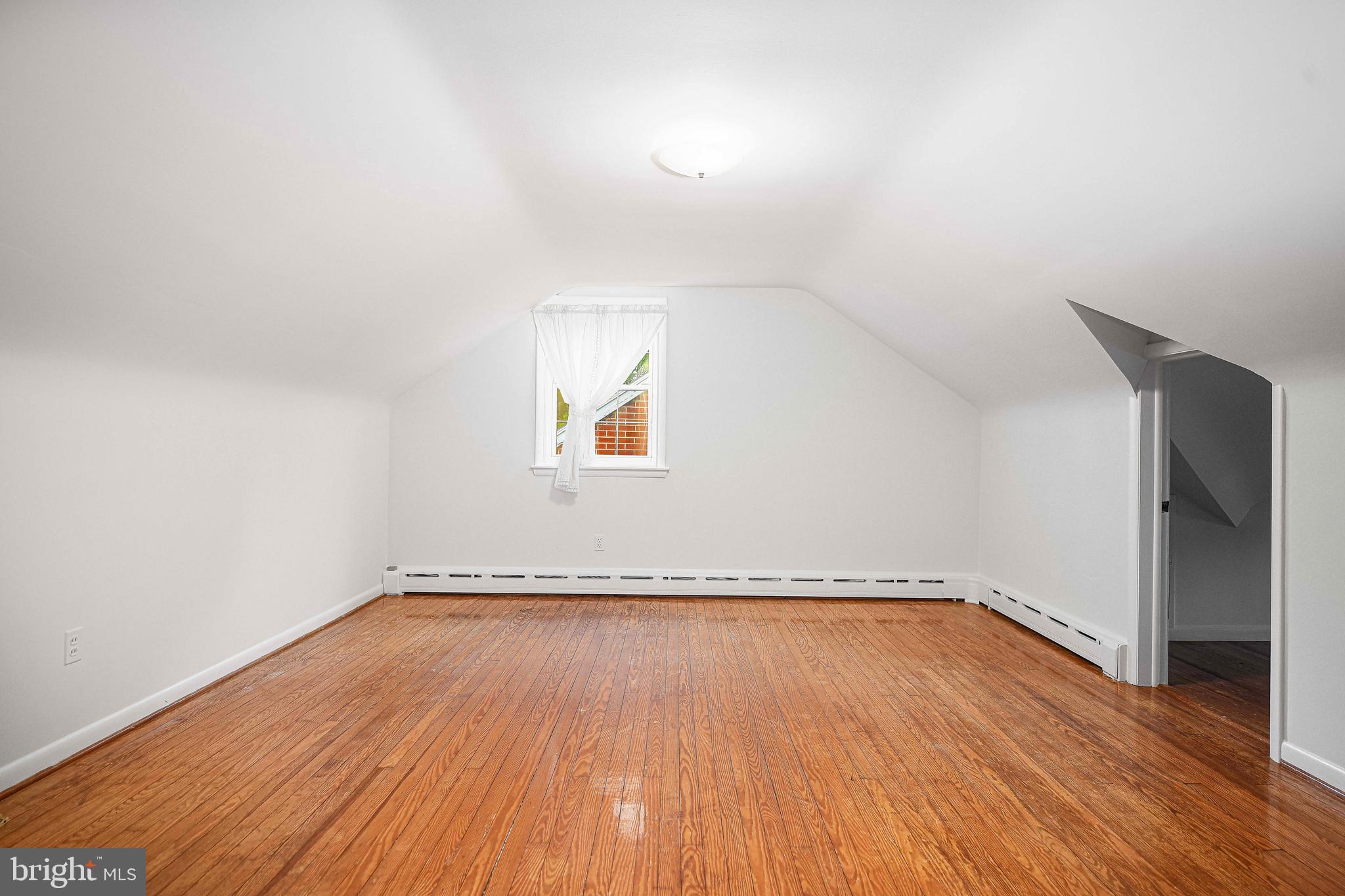 PERRY HALL - Residential