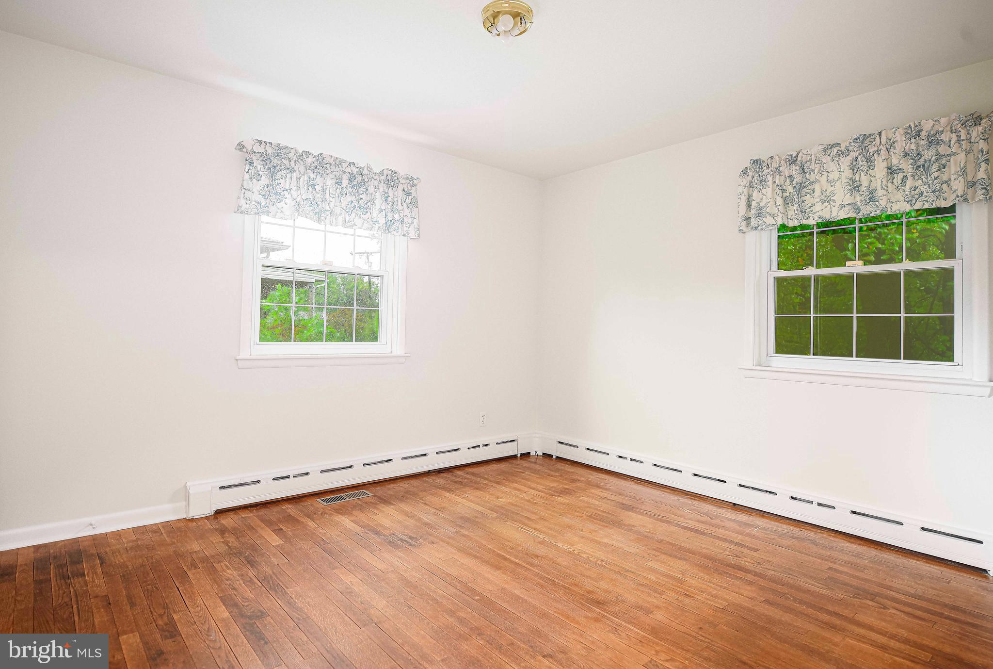 PERRY HALL - Residential