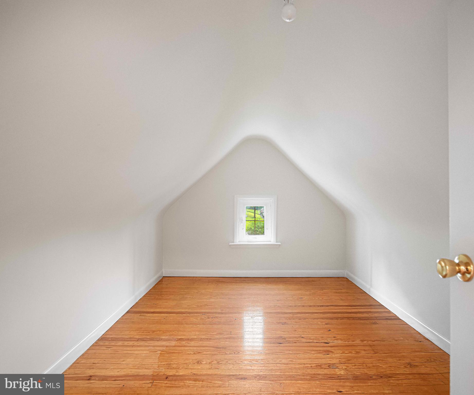 PERRY HALL - Residential