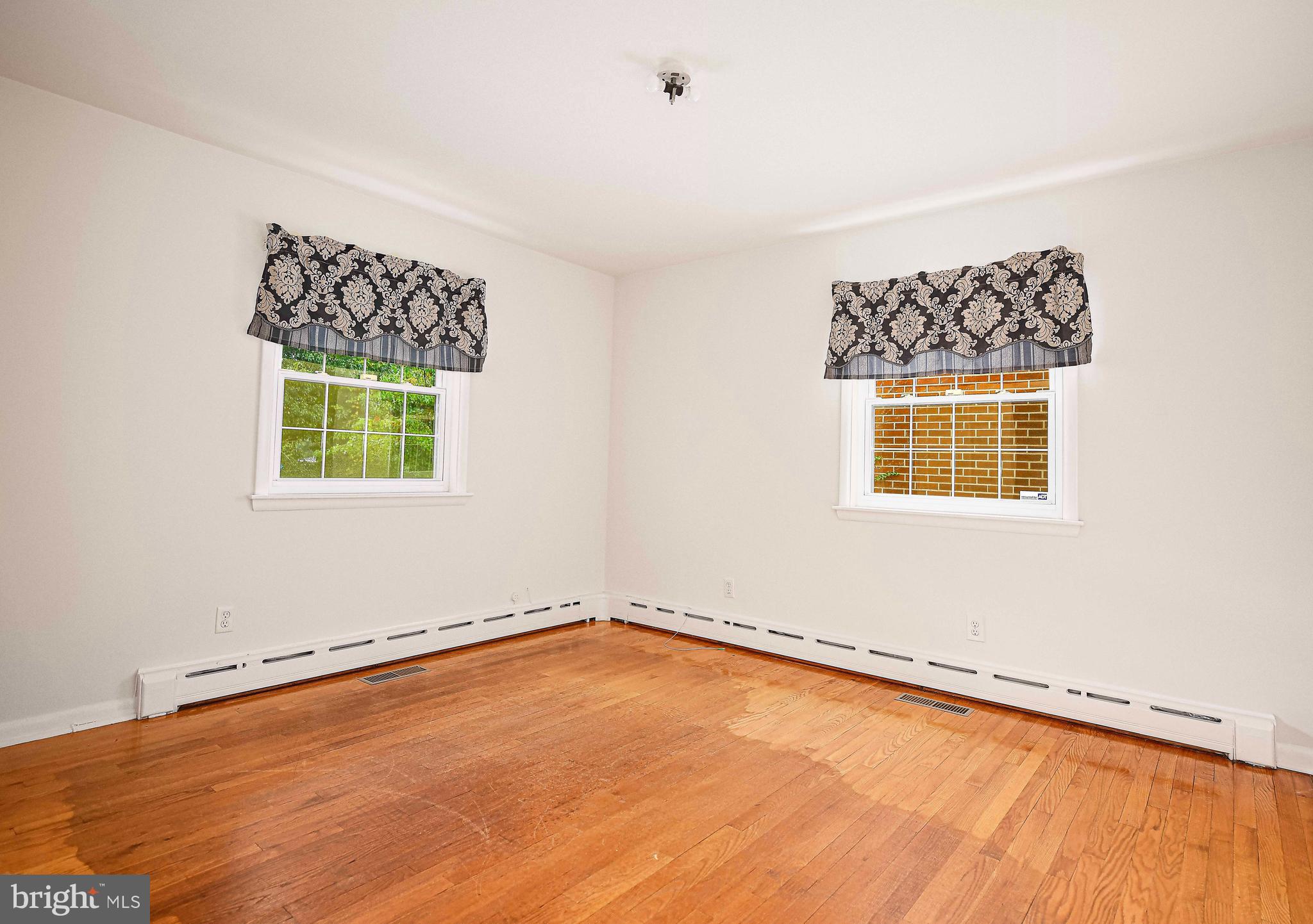 PERRY HALL - Residential