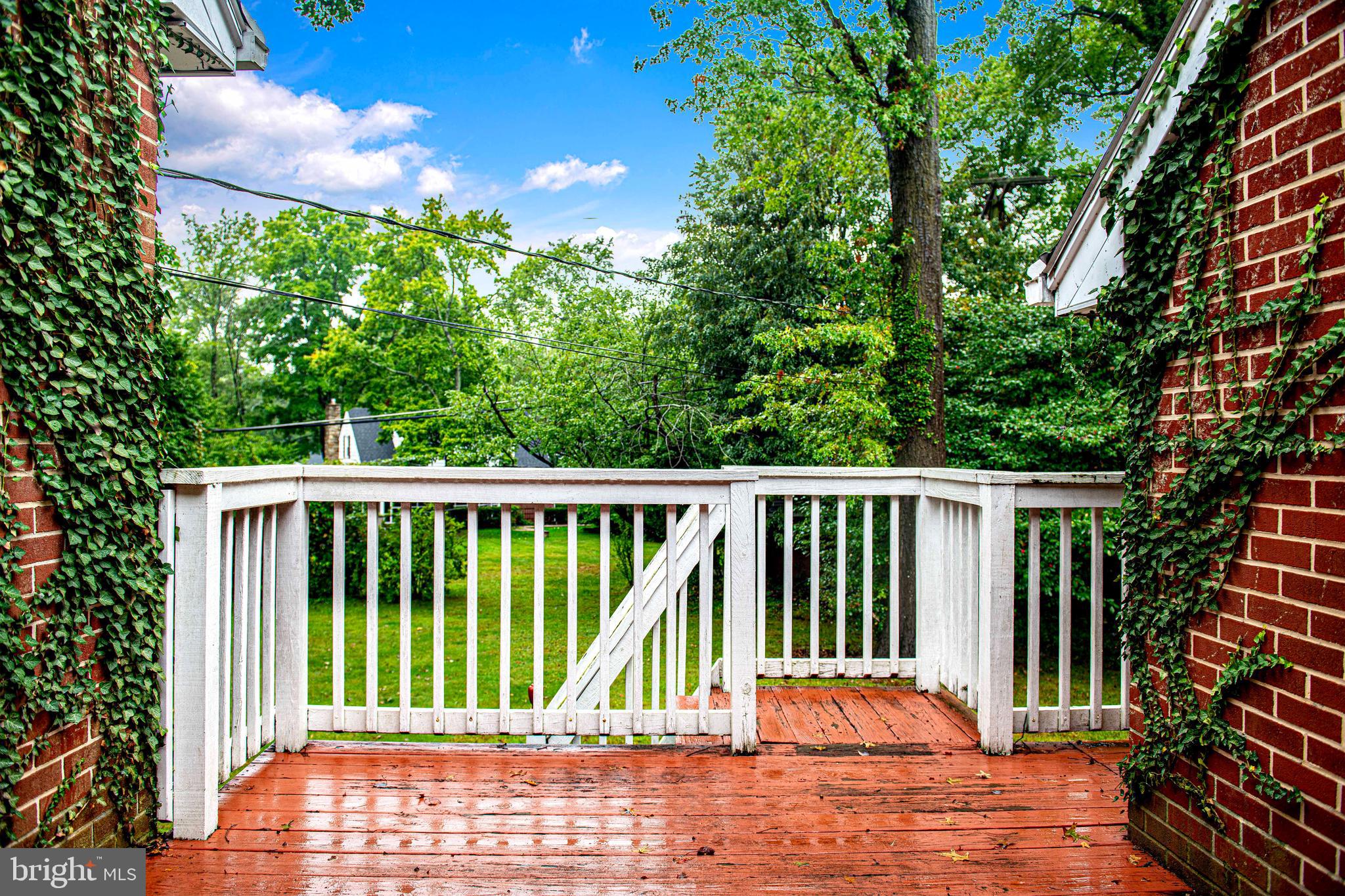 PERRY HALL - Residential