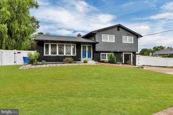 Single Family Residence at 425 SARATOGA DRIVE