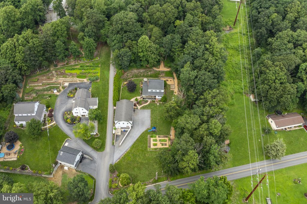 Photo of 259 Hill Road, NEW HOLLAND, PA 17557 (MLS # PALA2076690)