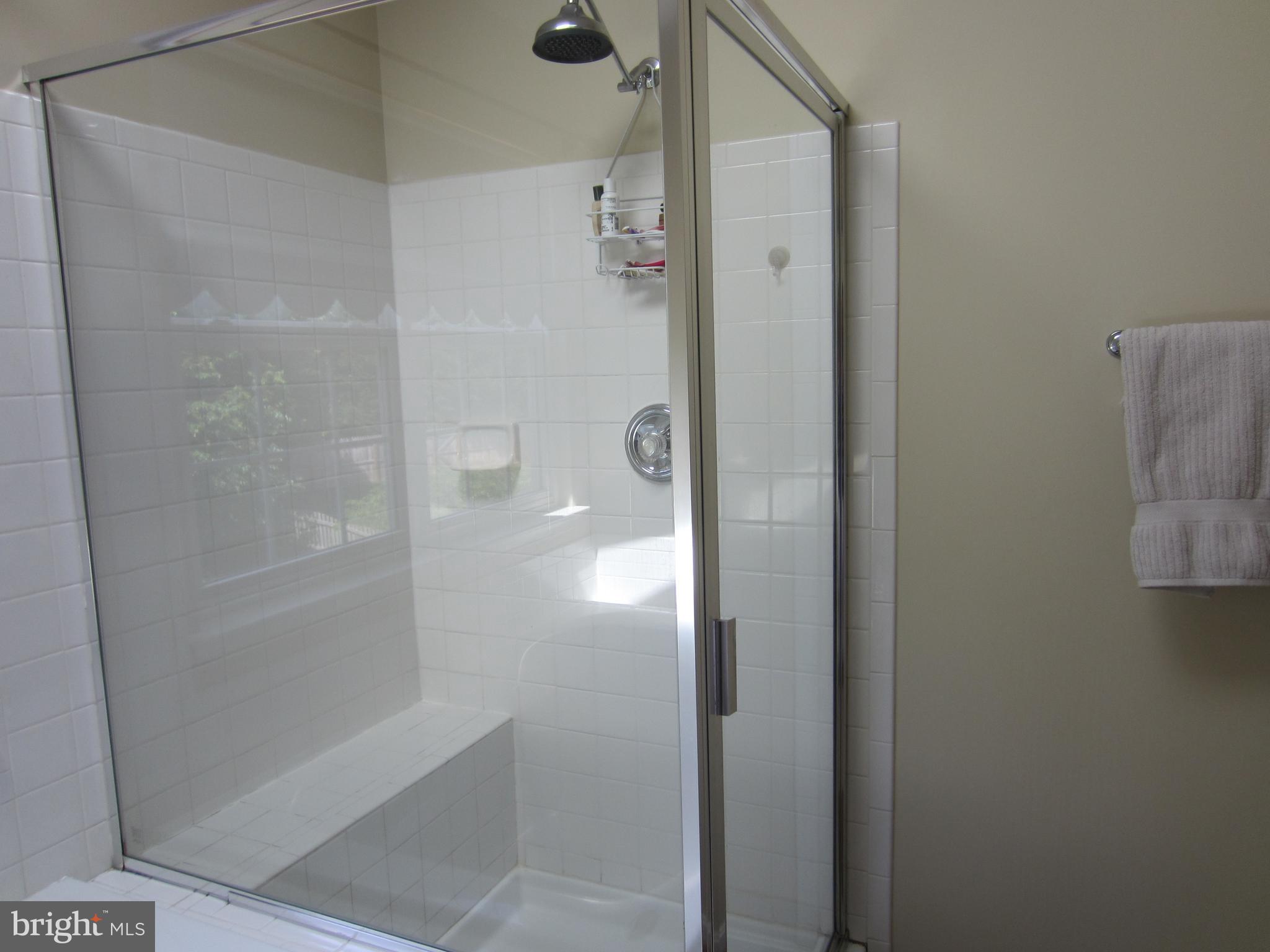 PERRY FARMS - Residential Lease