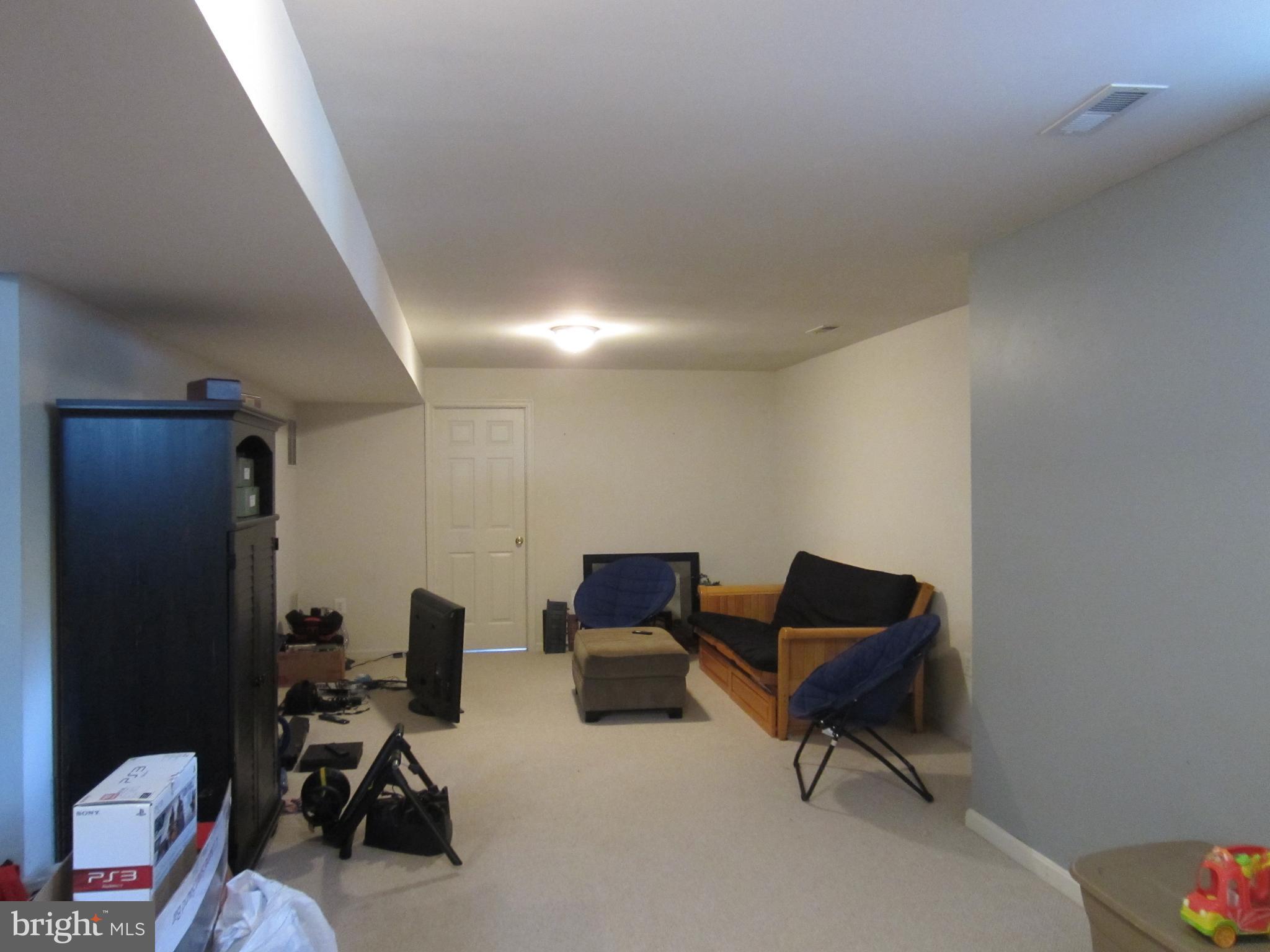 PERRY FARMS - Residential Lease