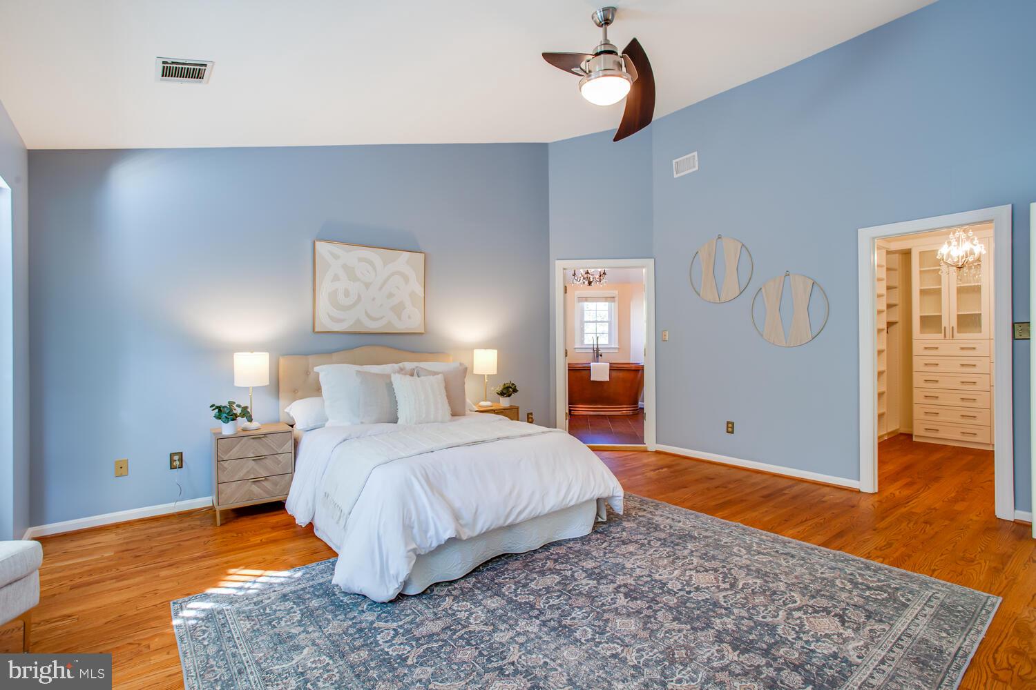 QUAKER HILL - Residential