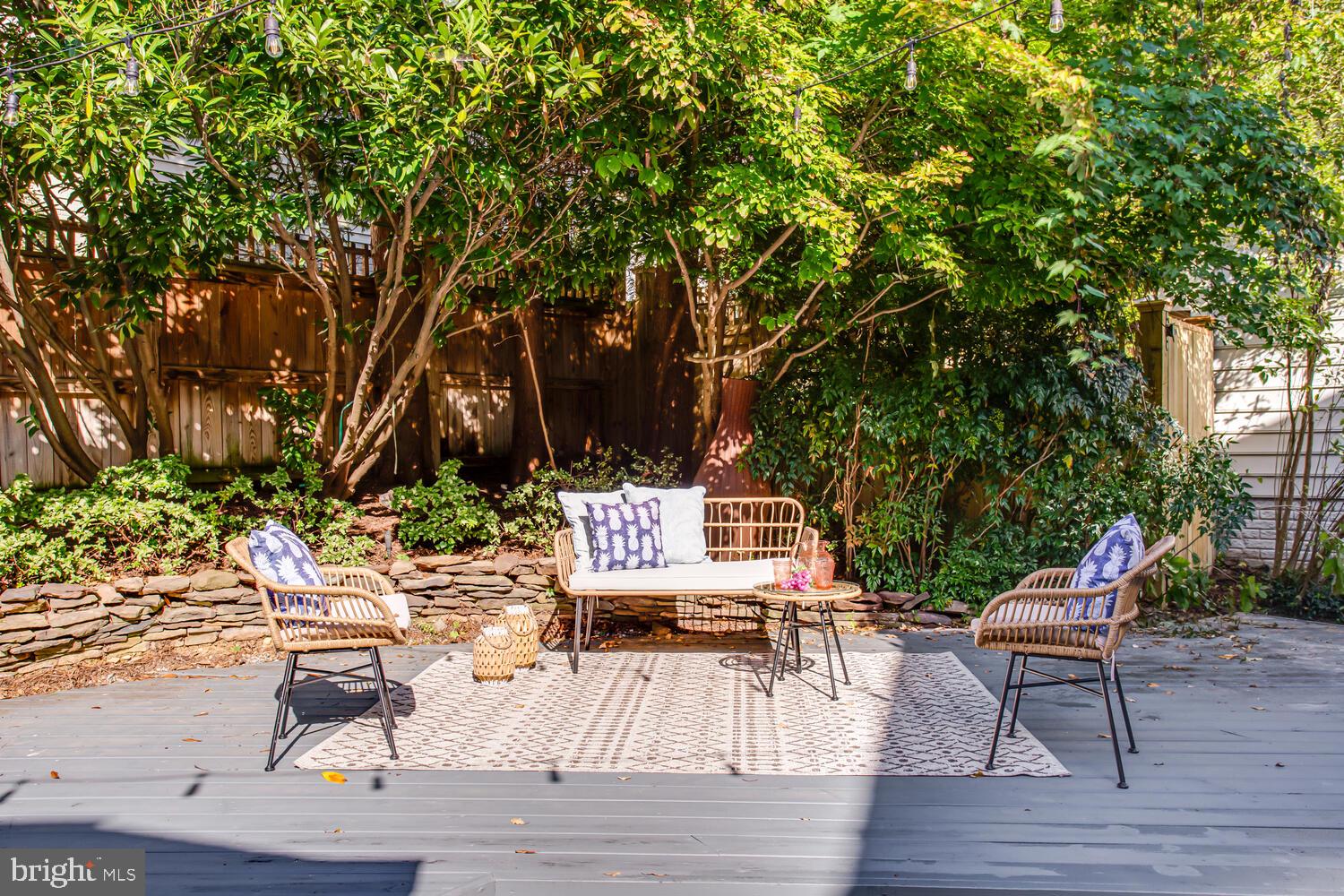 QUAKER HILL - Residential