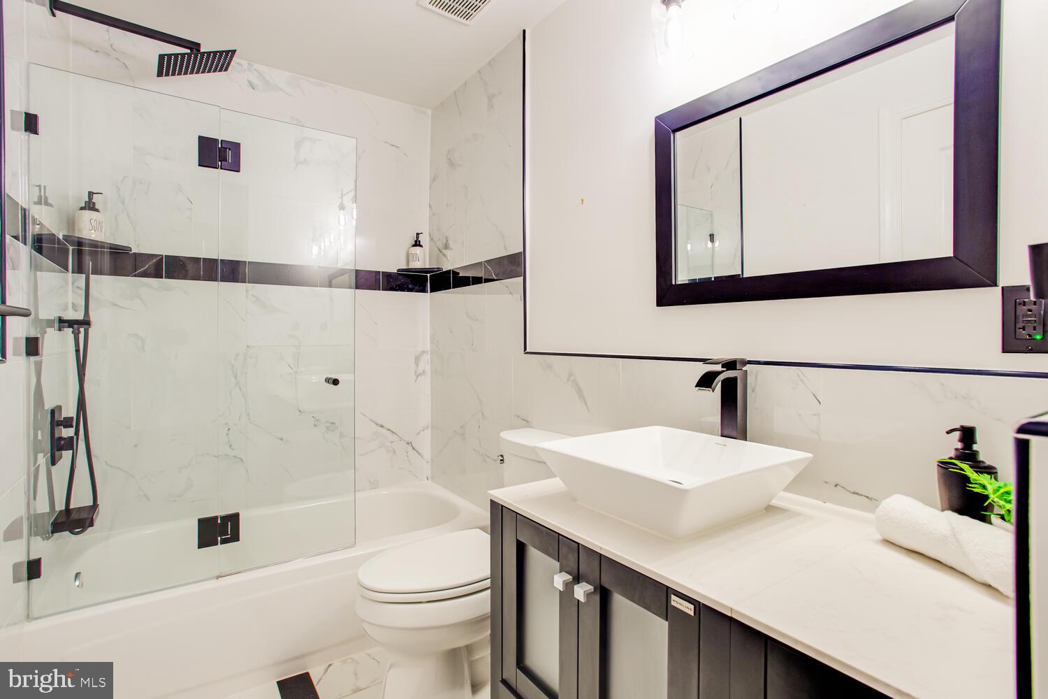 QUAKER HILL - Residential