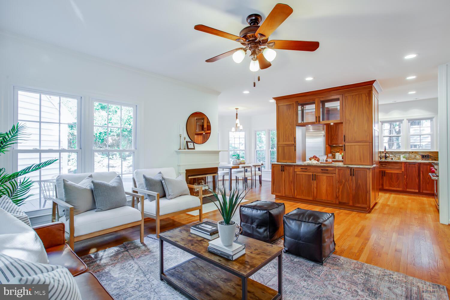 QUAKER HILL - Residential