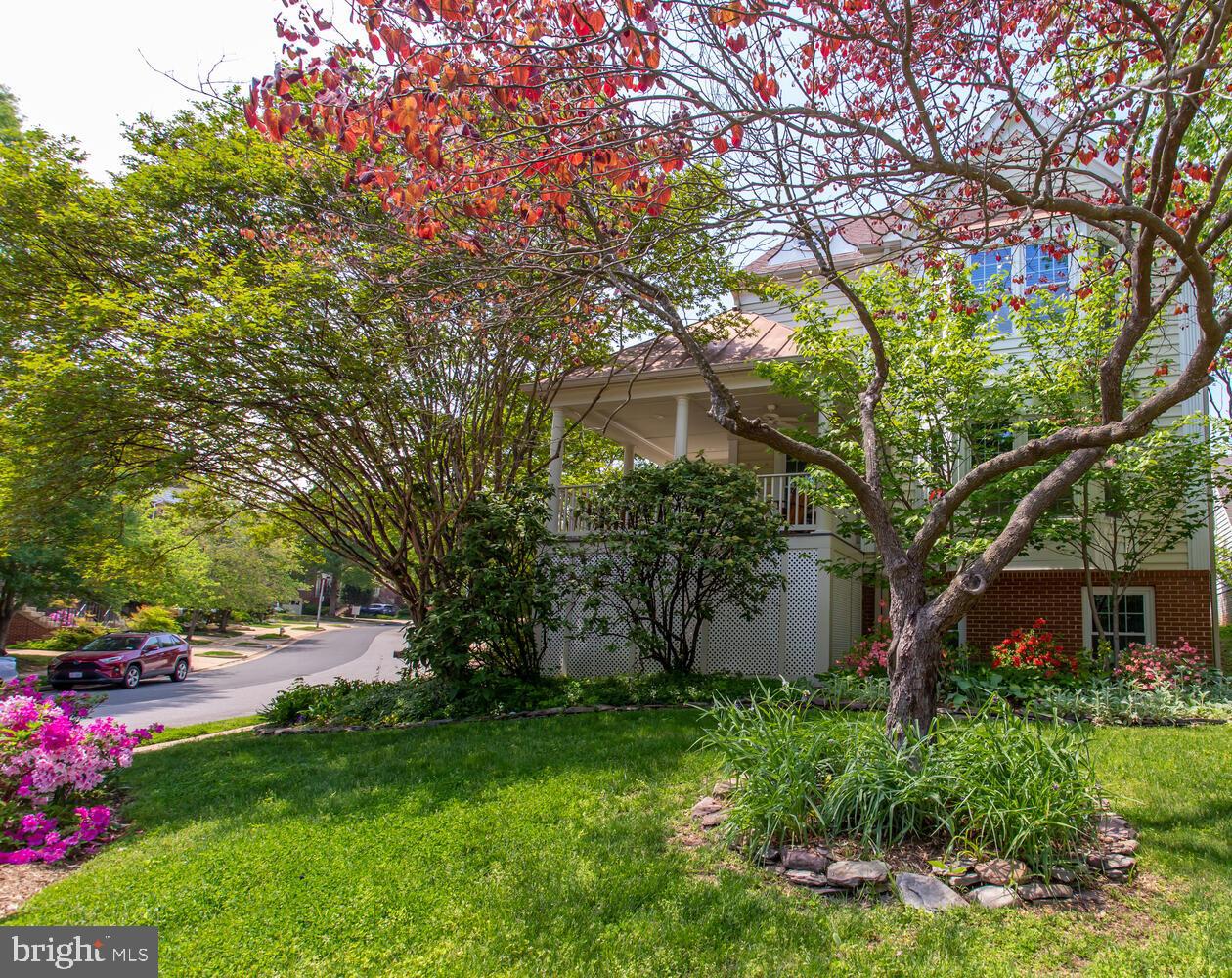 QUAKER HILL - Residential