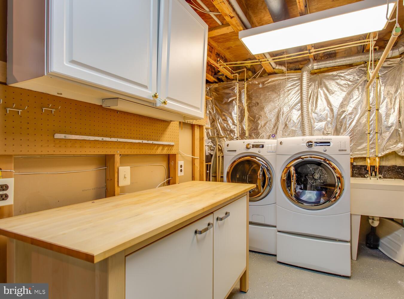 QUAKER HILL - Residential