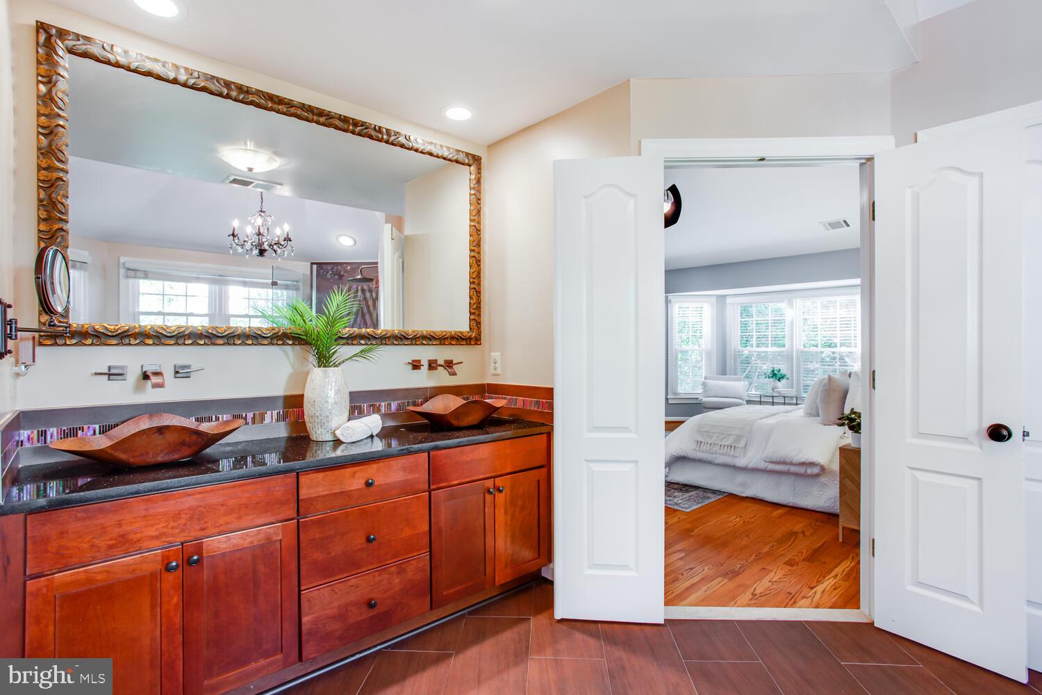 QUAKER HILL - Residential