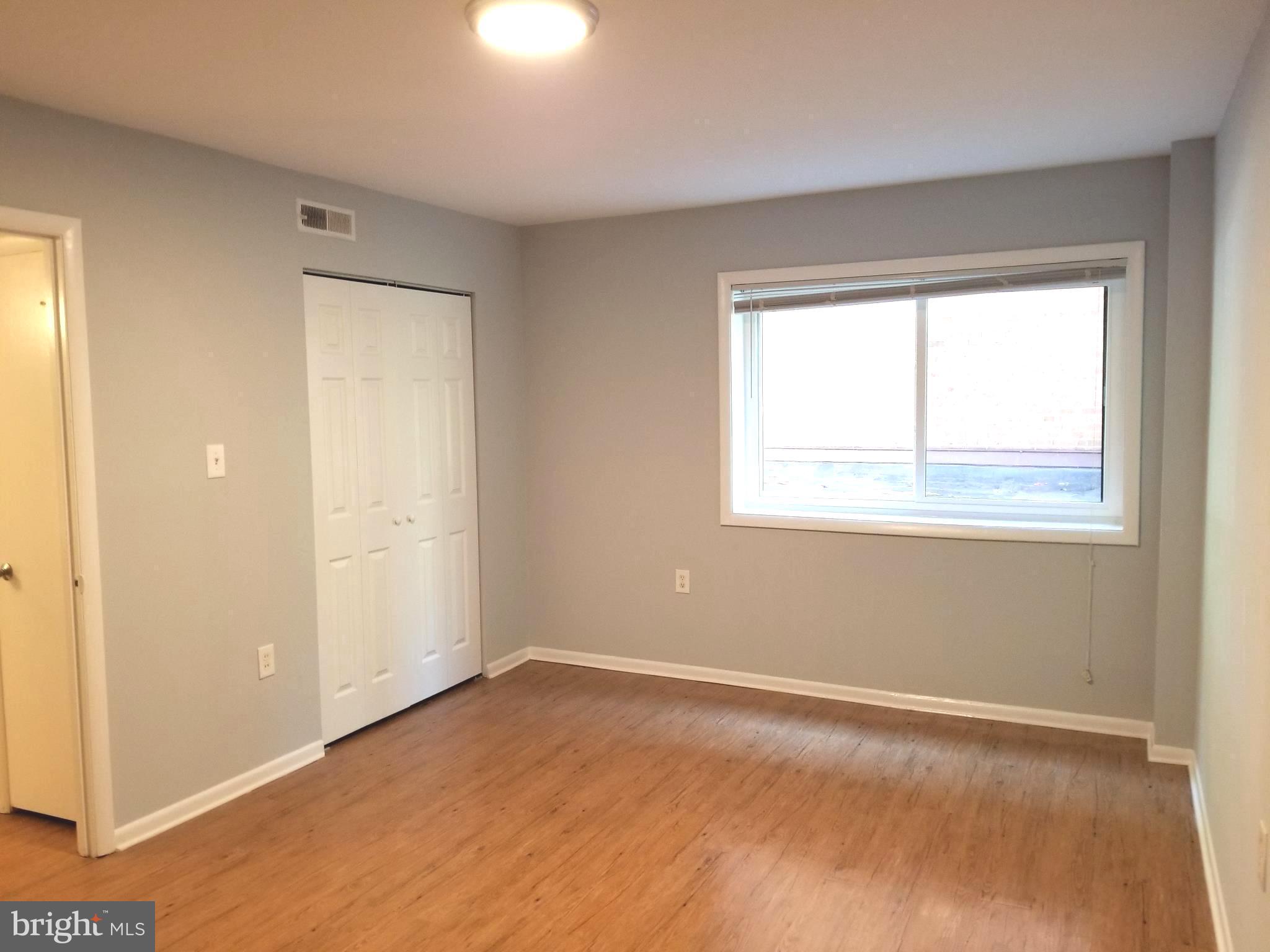 BOLLING BROOK - Residential Lease