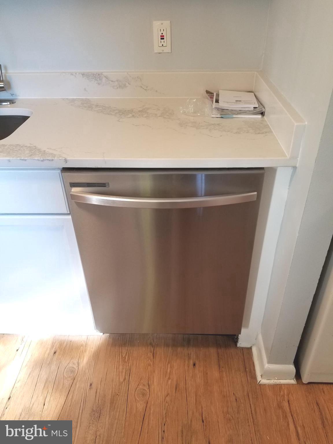 BOLLING BROOK - Residential Lease