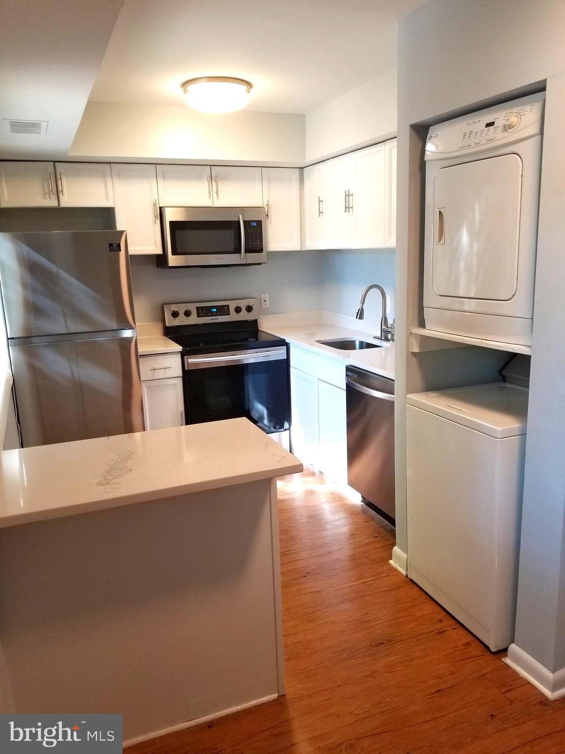 BOLLING BROOK - Residential Lease