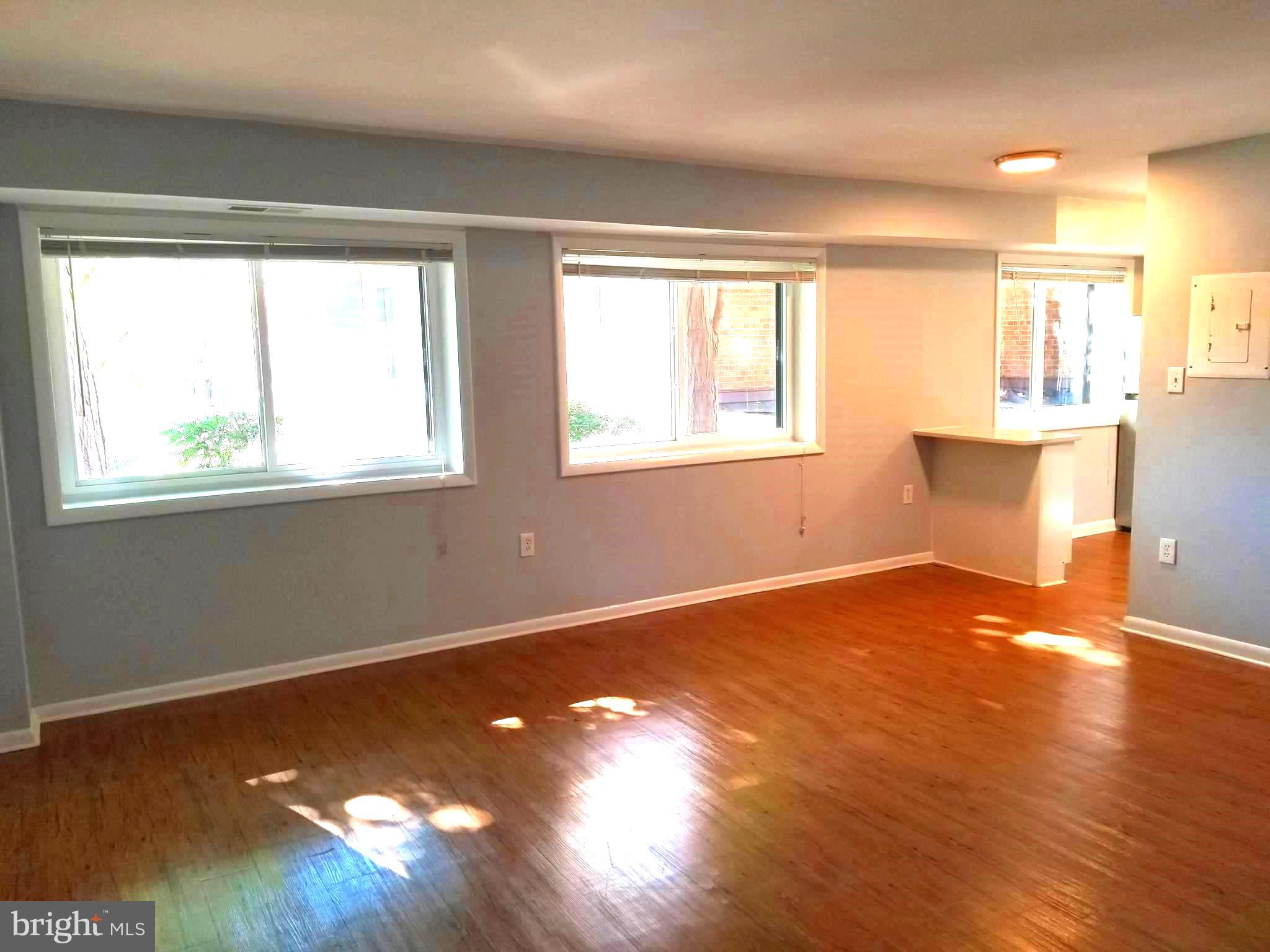 BOLLING BROOK - Residential Lease