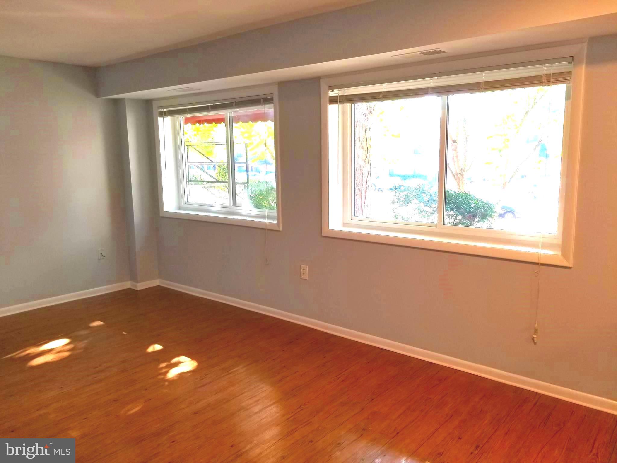 BOLLING BROOK - Residential Lease