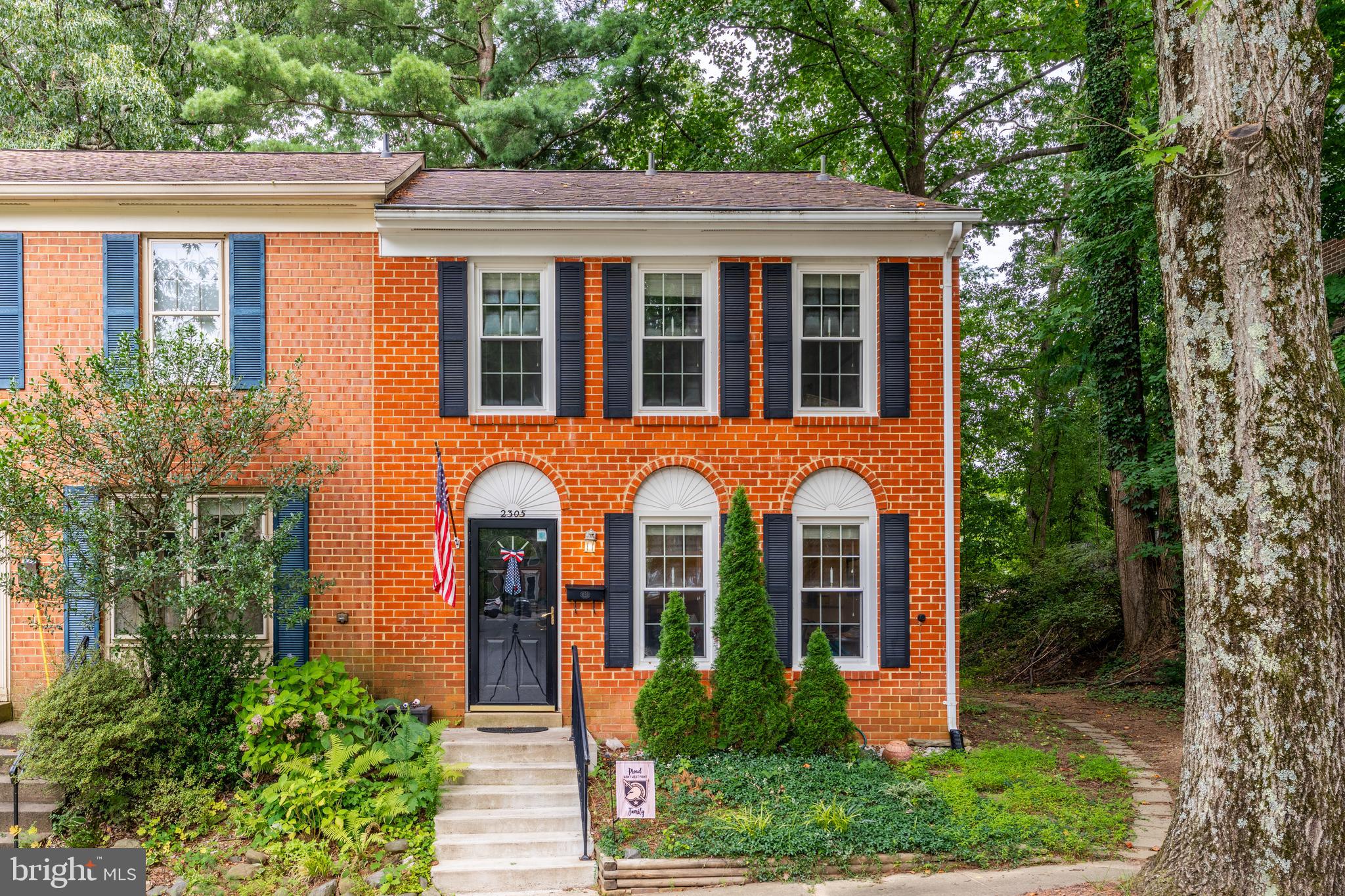 2305 HORSEFERRY COURT