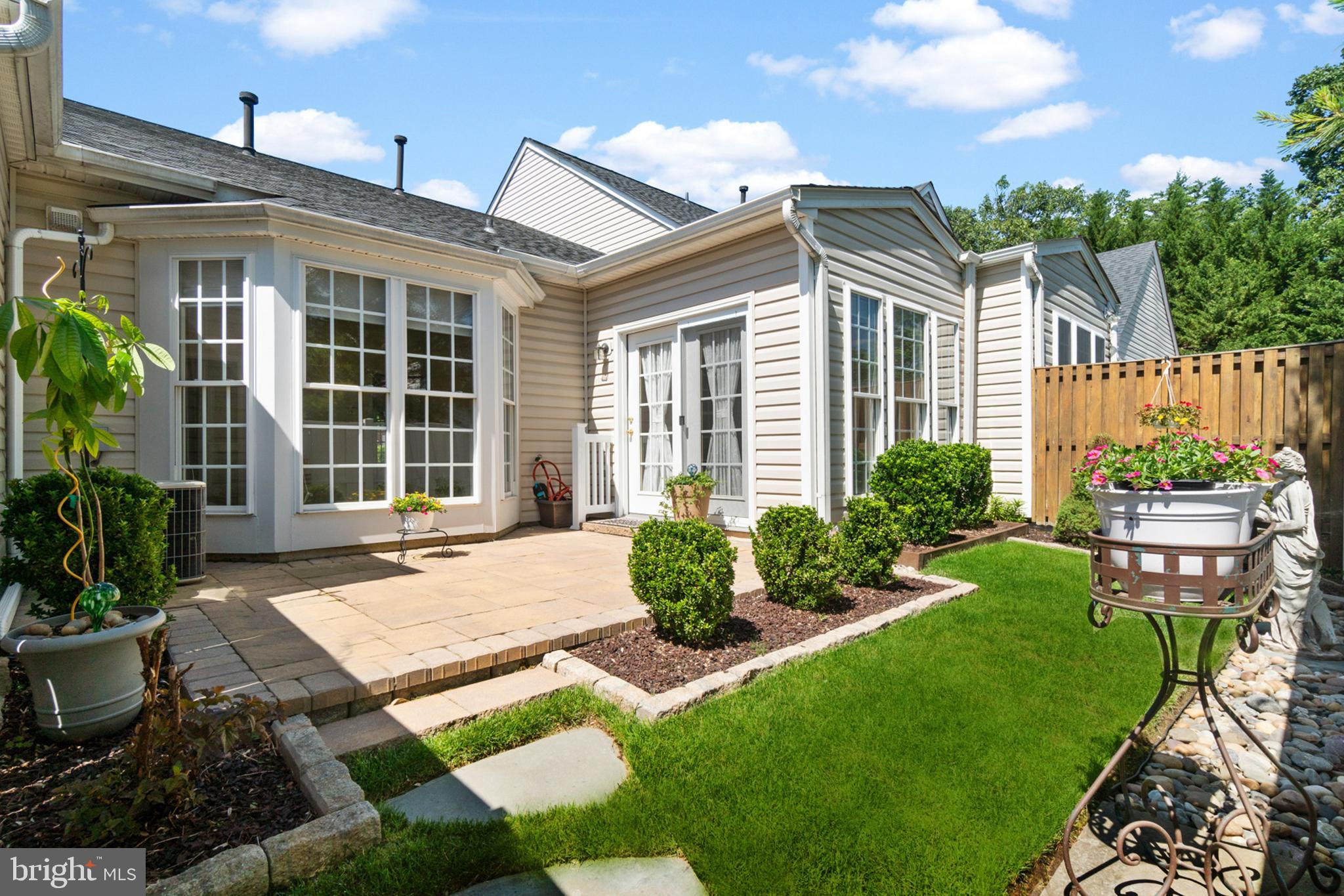 THE VILLAS OF ROCK OAK - Residential