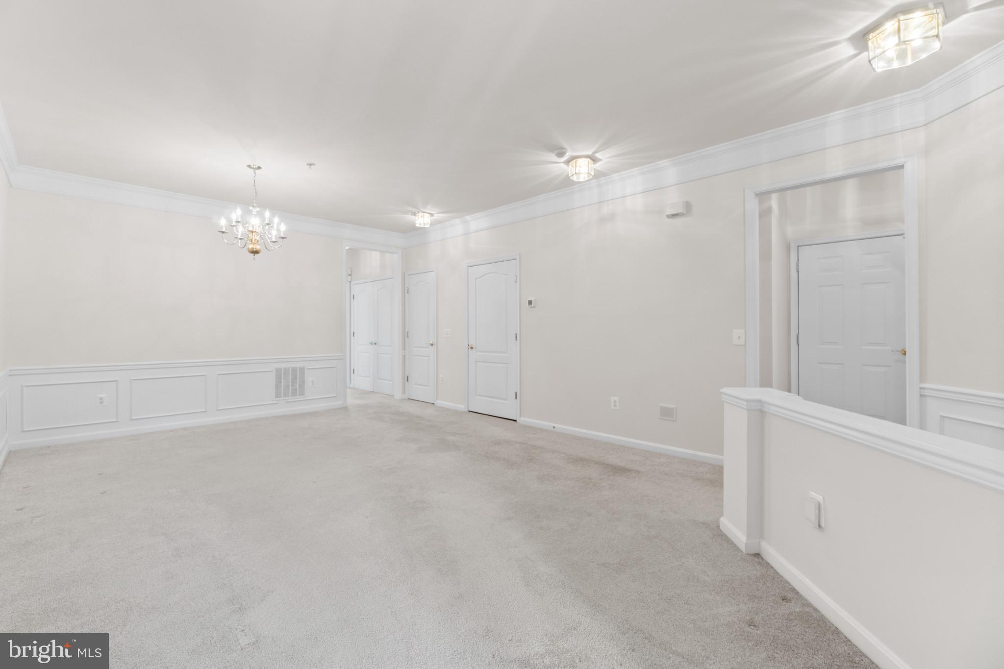 THE VILLAS OF ROCK OAK - Residential