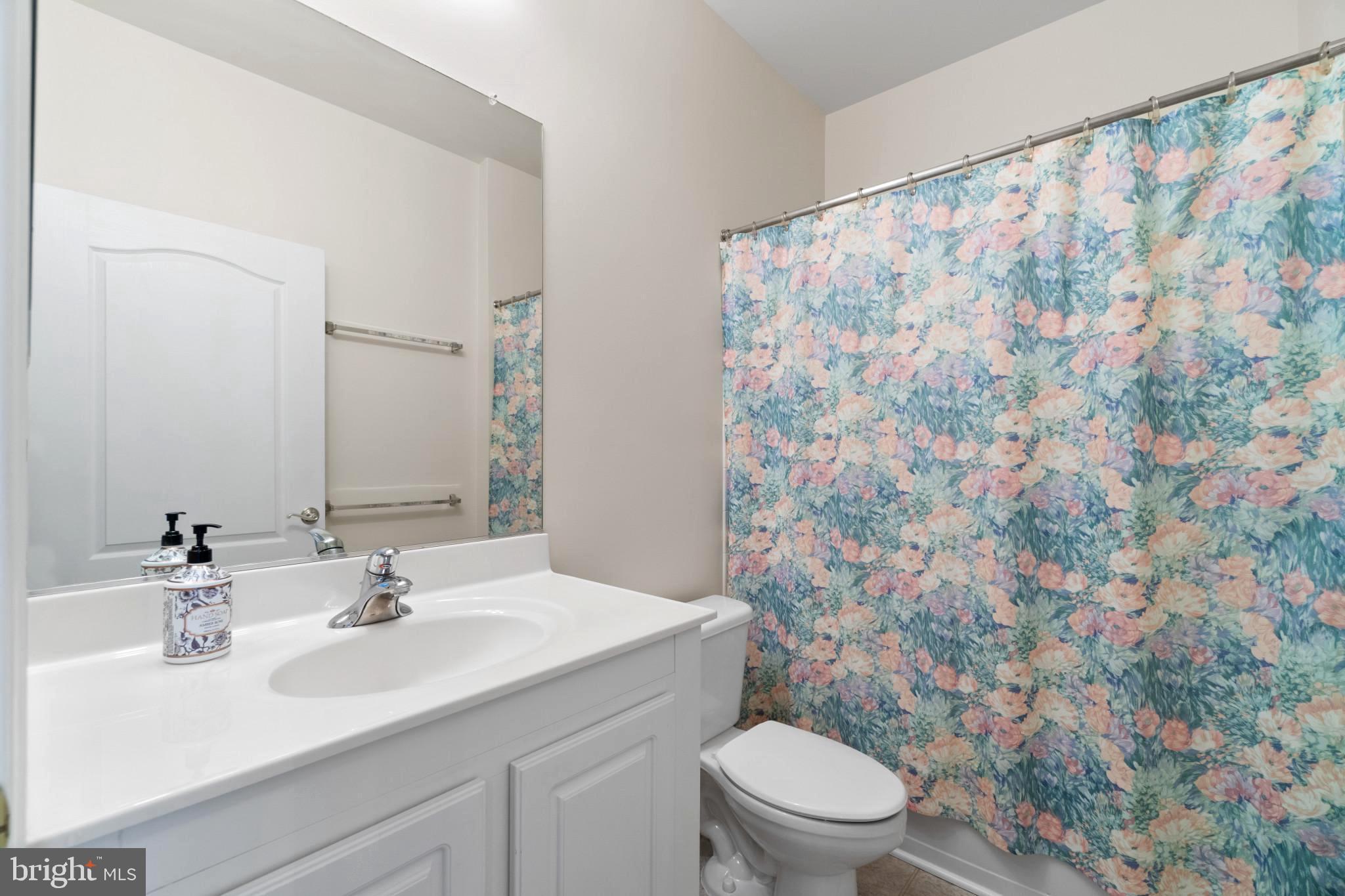 THE VILLAS OF ROCK OAK - Residential