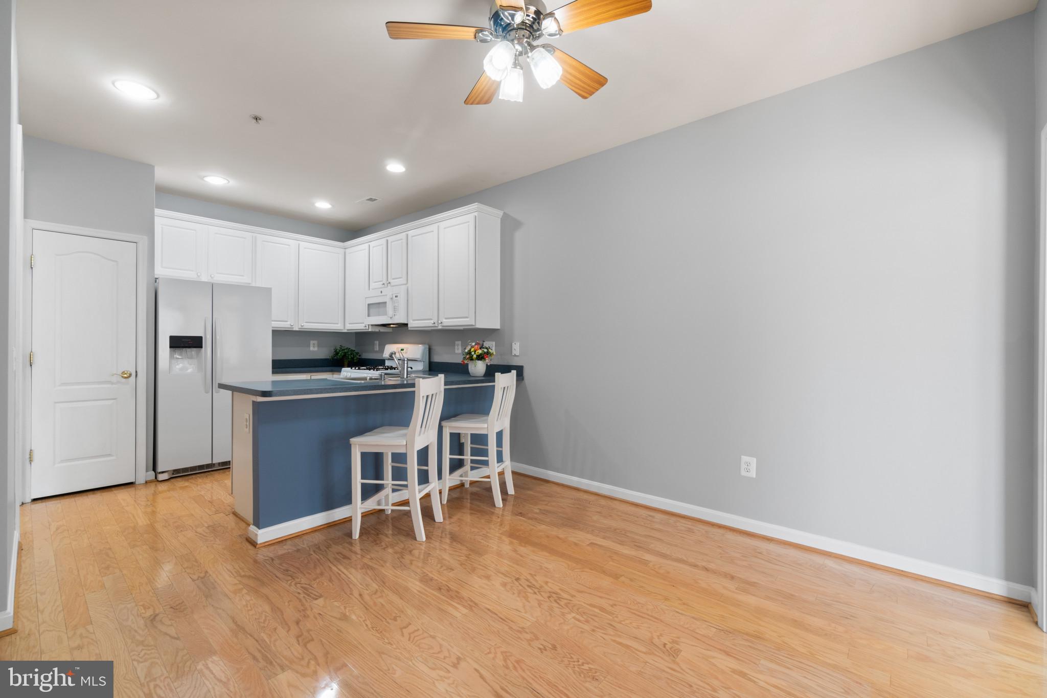 THE VILLAS OF ROCK OAK - Residential