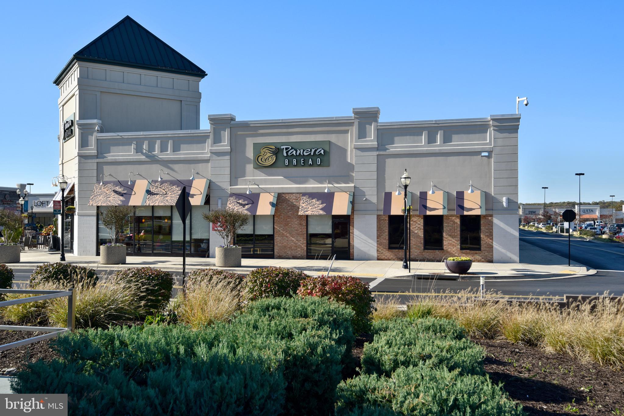 THE VILLAS OF ROCK OAK - Residential