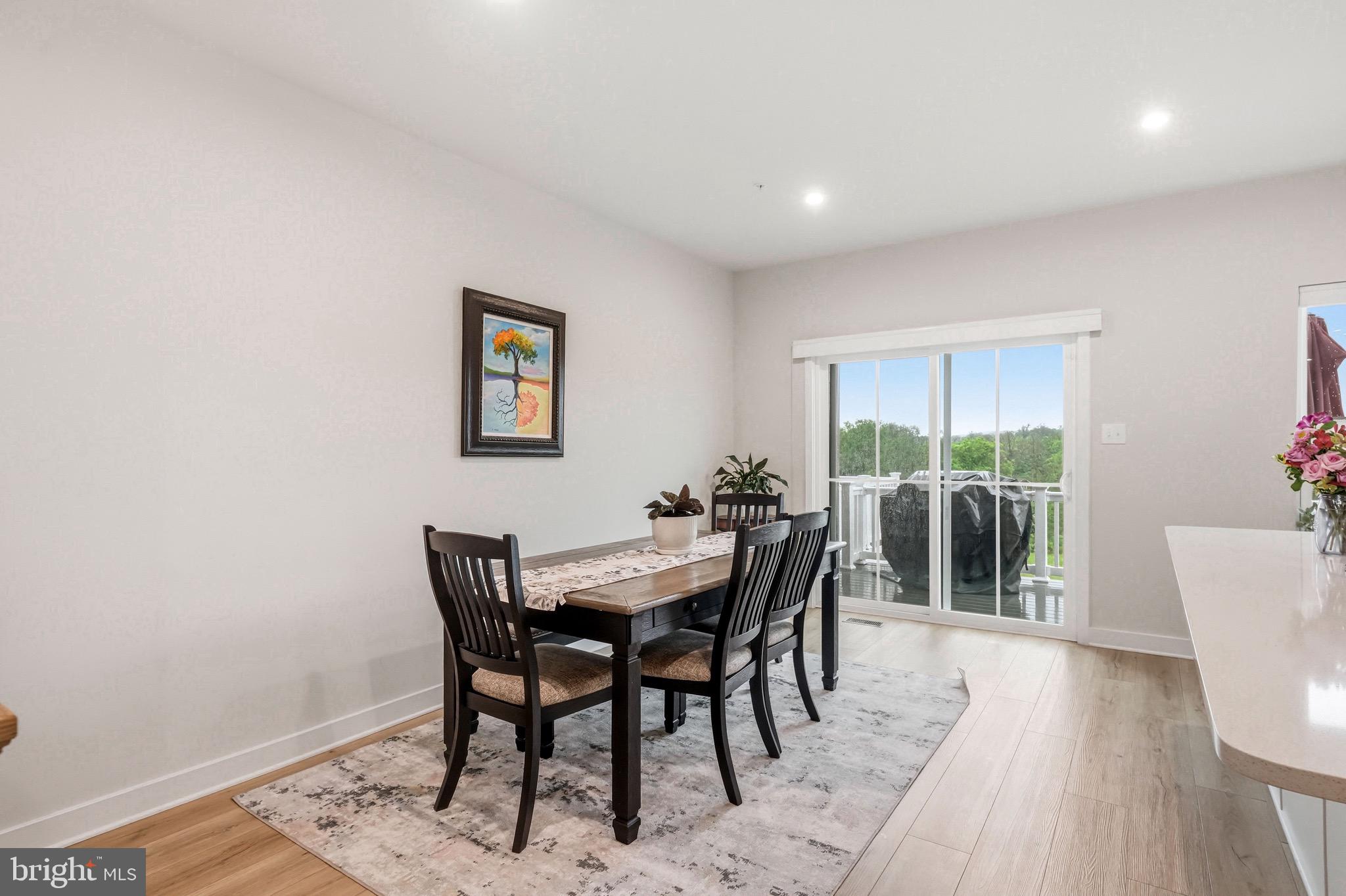 MAPLEVIEW - Residential