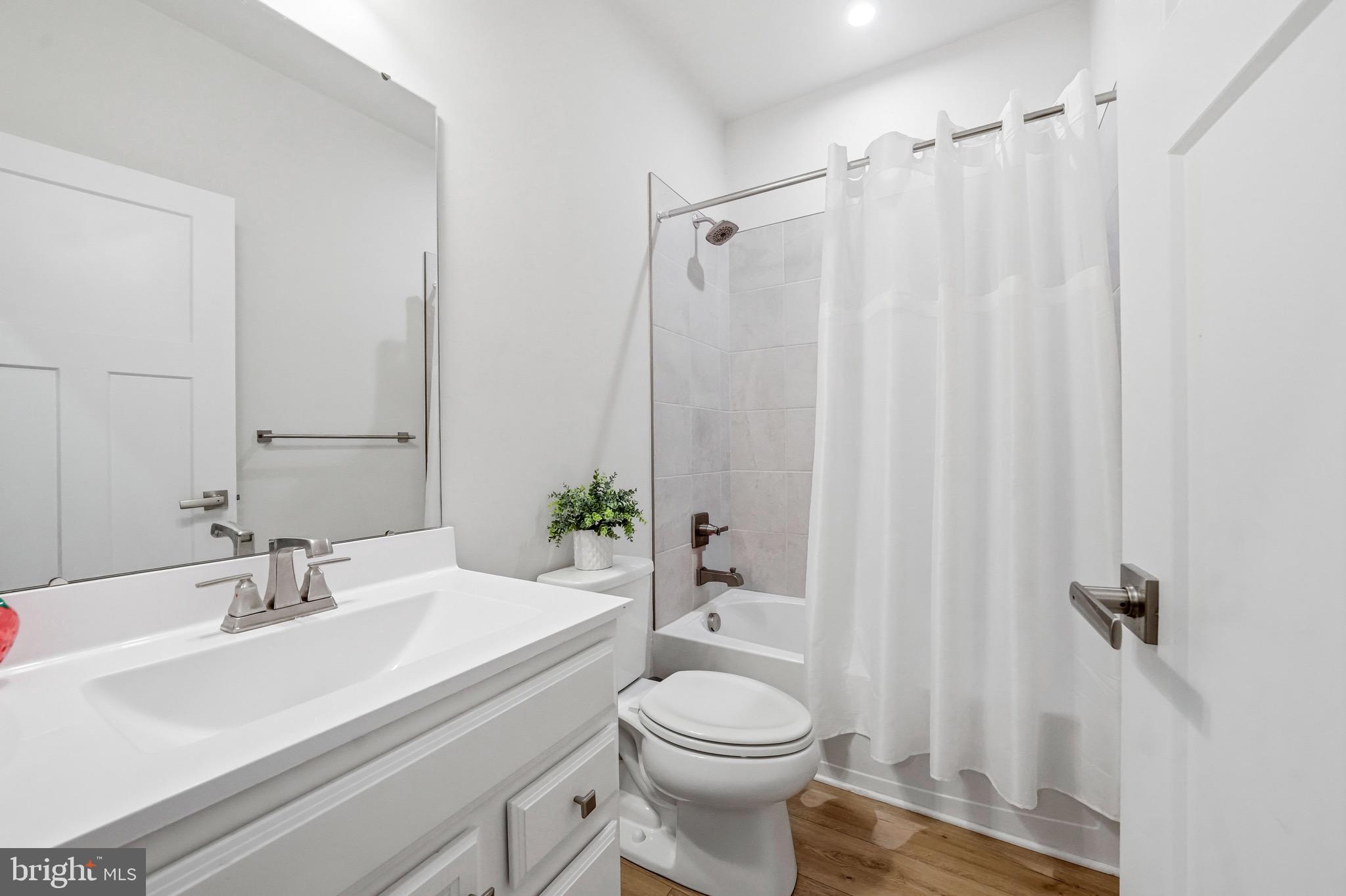MAPLEVIEW - Residential