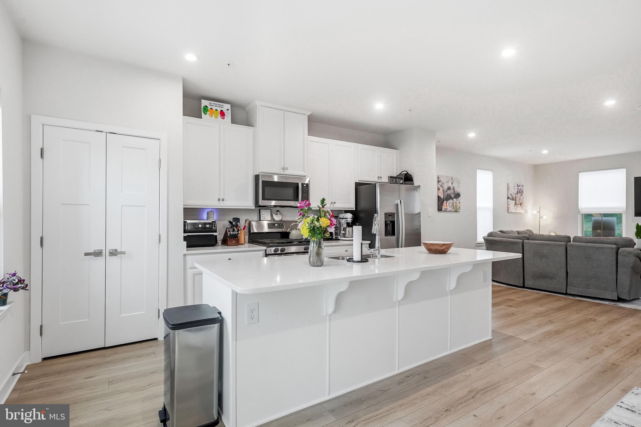 MAPLEVIEW - Residential