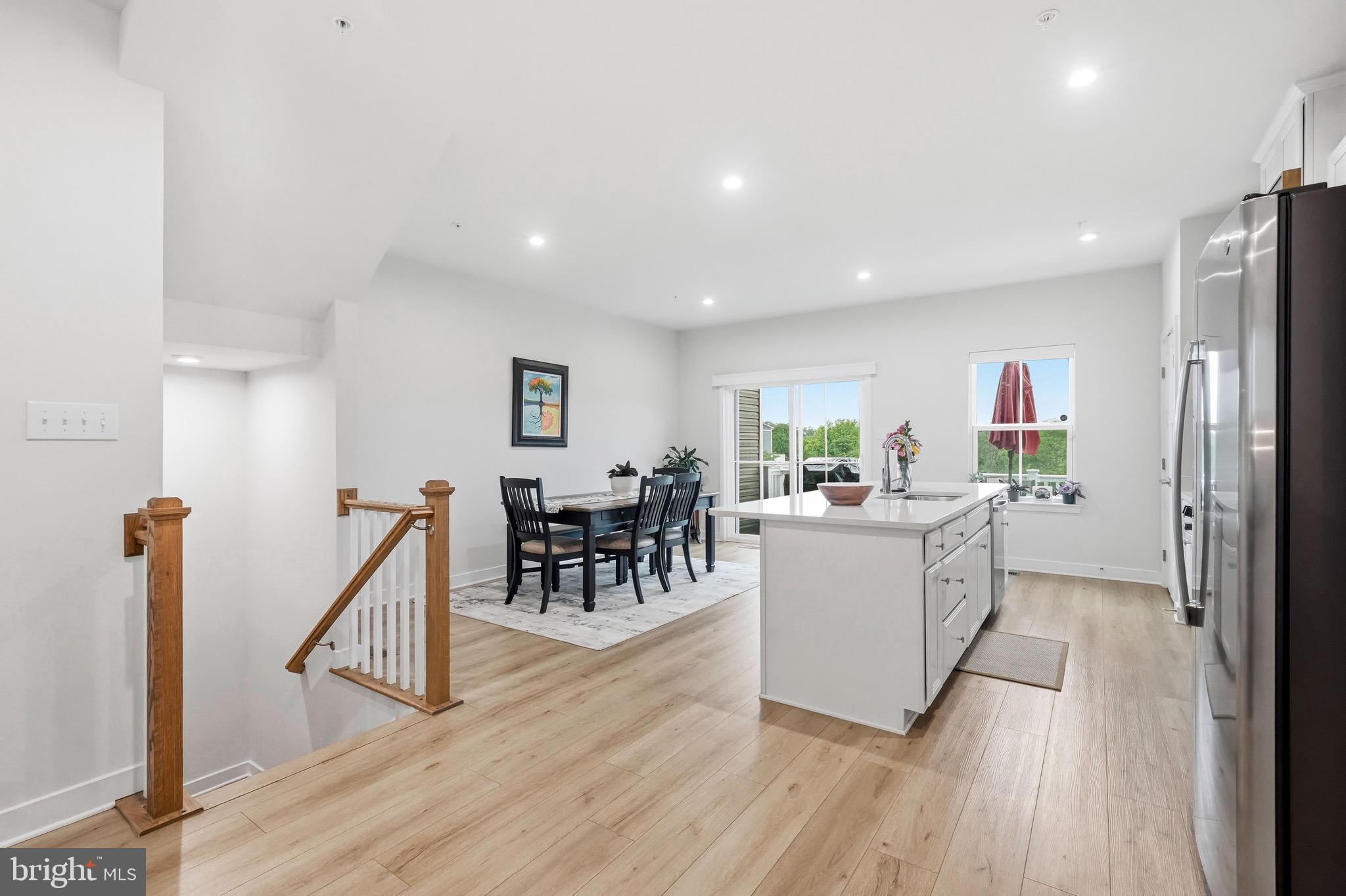 MAPLEVIEW - Residential