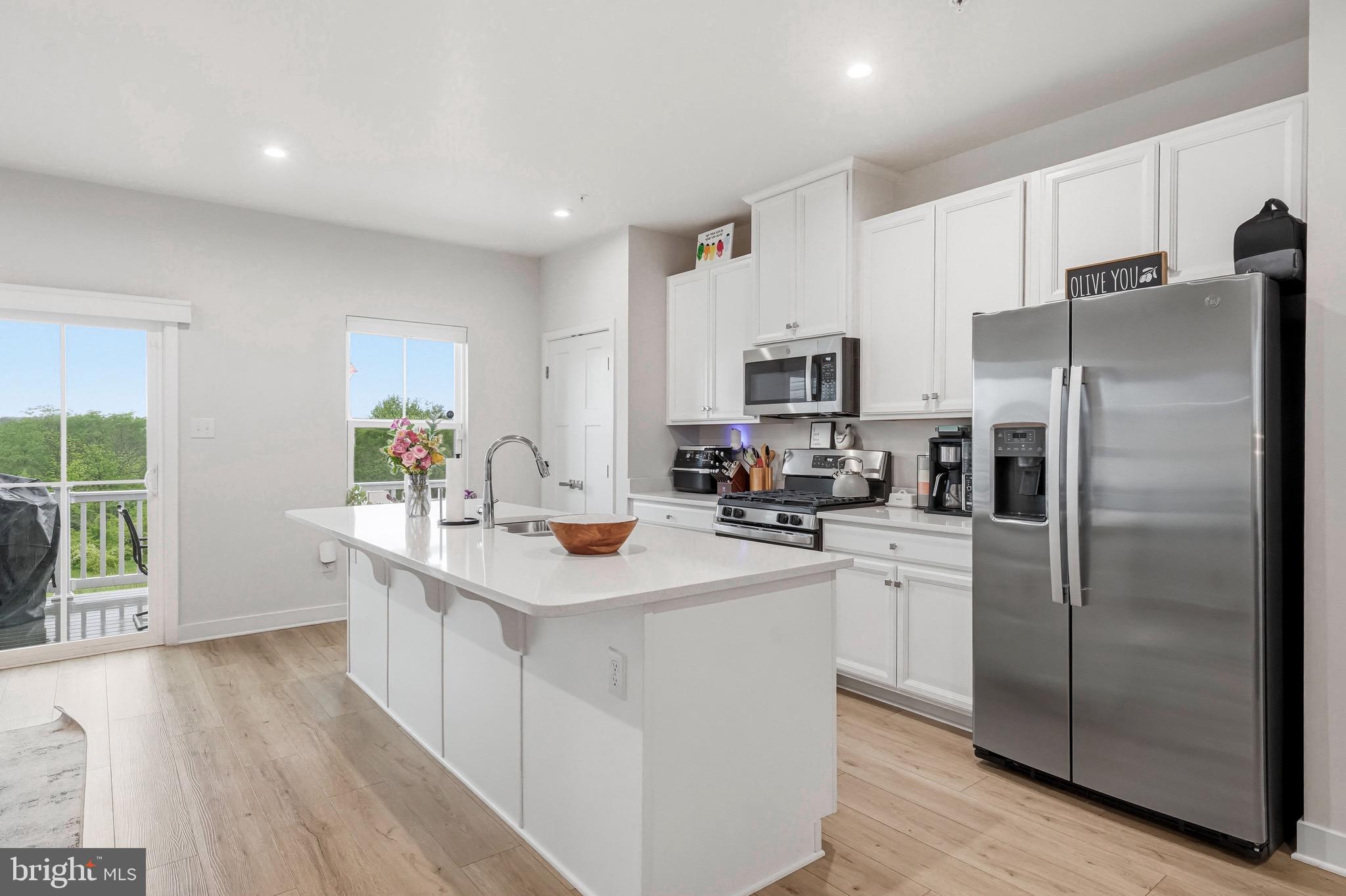 MAPLEVIEW - Residential
