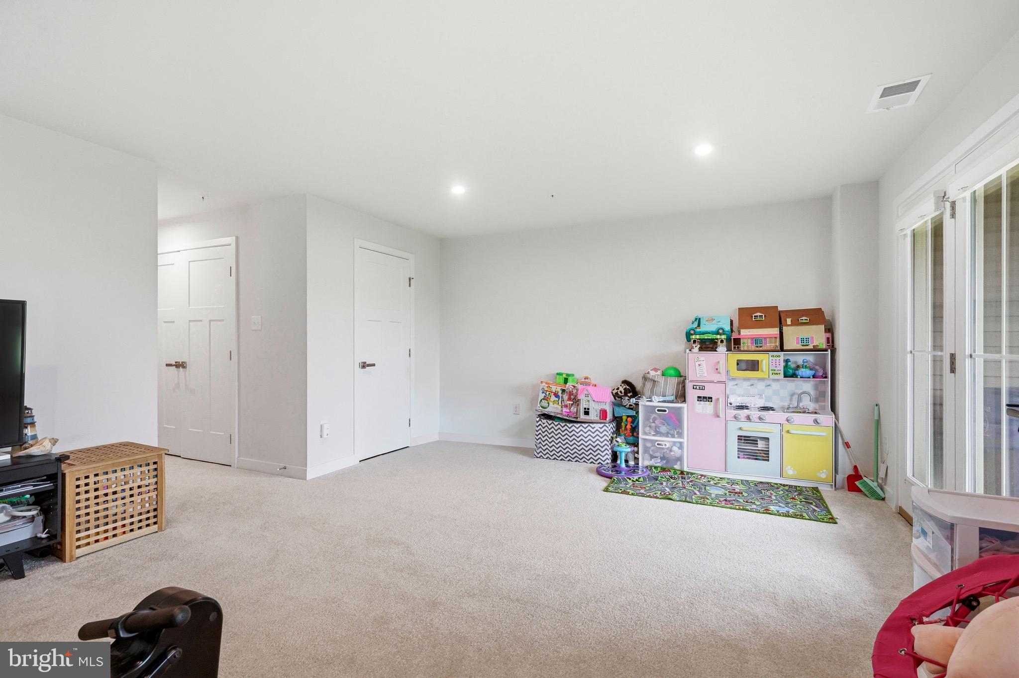 MAPLEVIEW - Residential