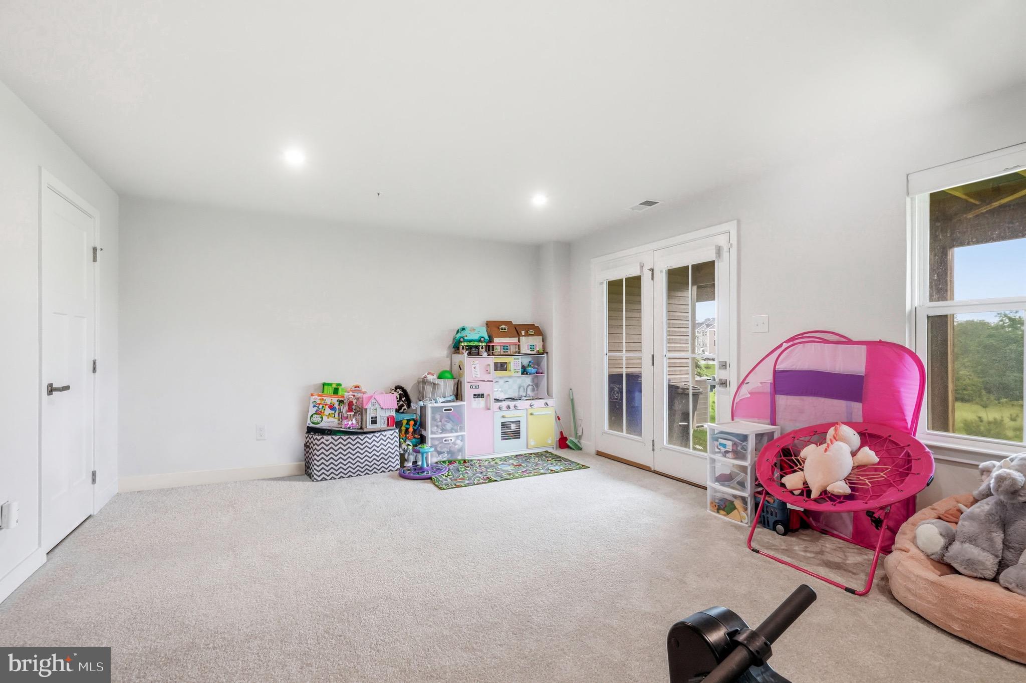MAPLEVIEW - Residential
