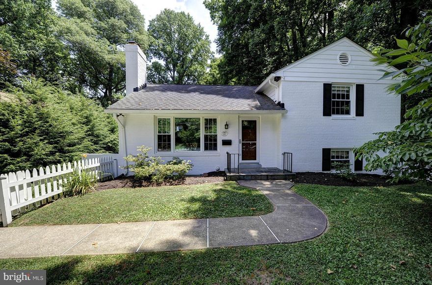 SPACIOUS SPLIT LEVEL HOME ON LARGE LOT *** TWO FIREPLACES ** WONDERFUL FIRST FLOOR FAMILY ROOM/SUN ROOM OPENS TO WRAP DECK ** LOTS OF SPACE THROUGHOUT ** LOWER LEVEL IS WALK OUT WITH RECREATION ROOM & LARGE OFFICE OR DEN AREA **