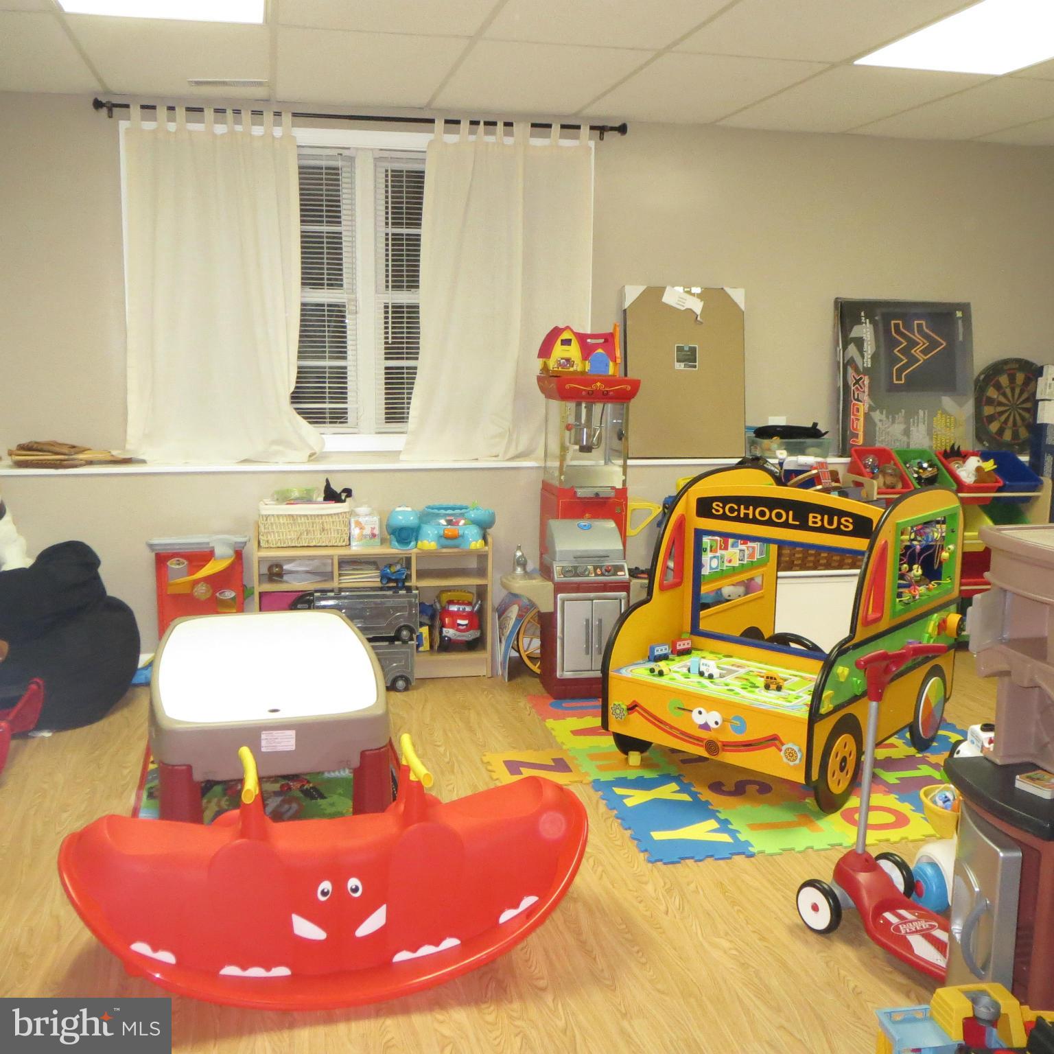 INWOOD MEADOWS - Residential