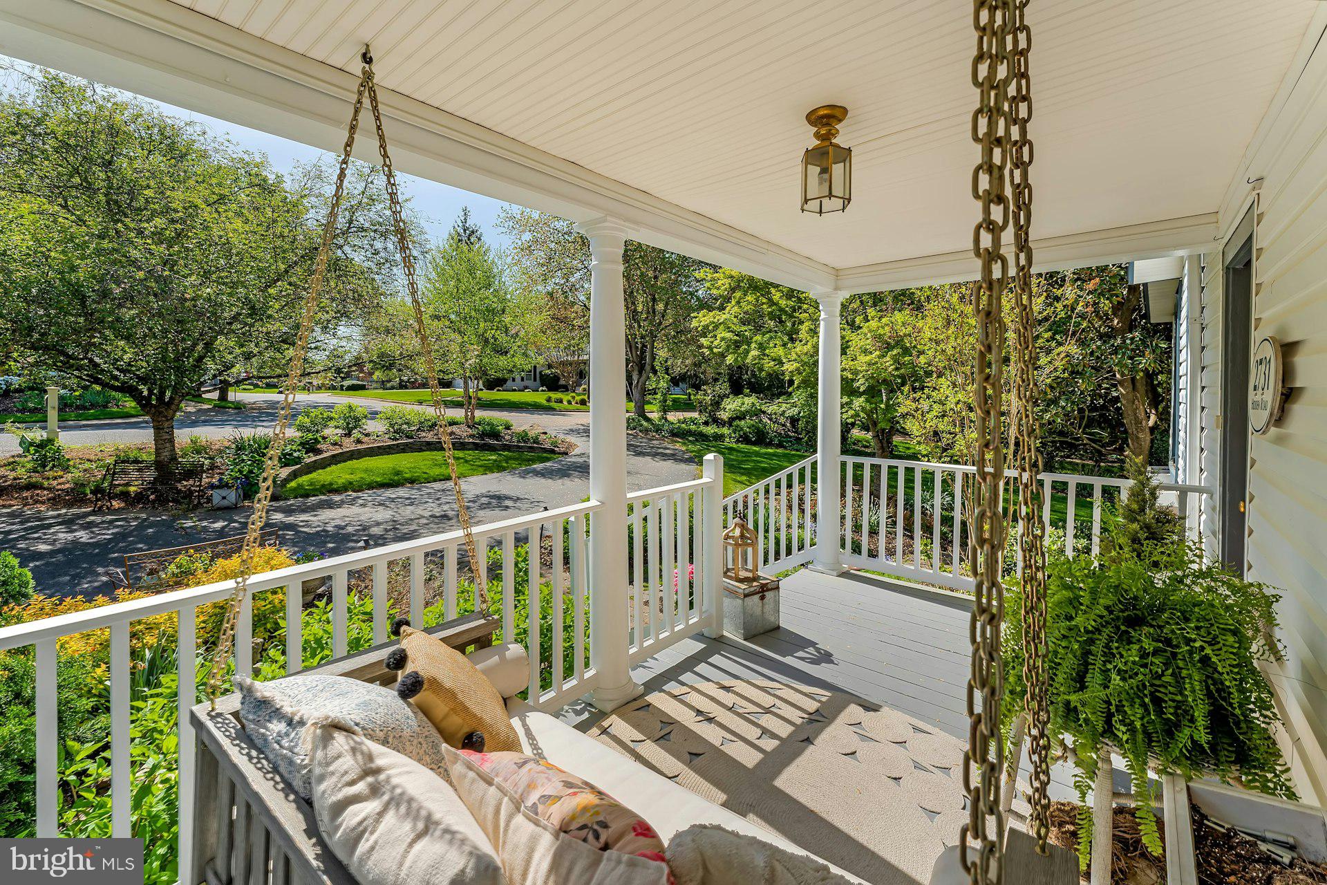2731 HIDDEN ROAD