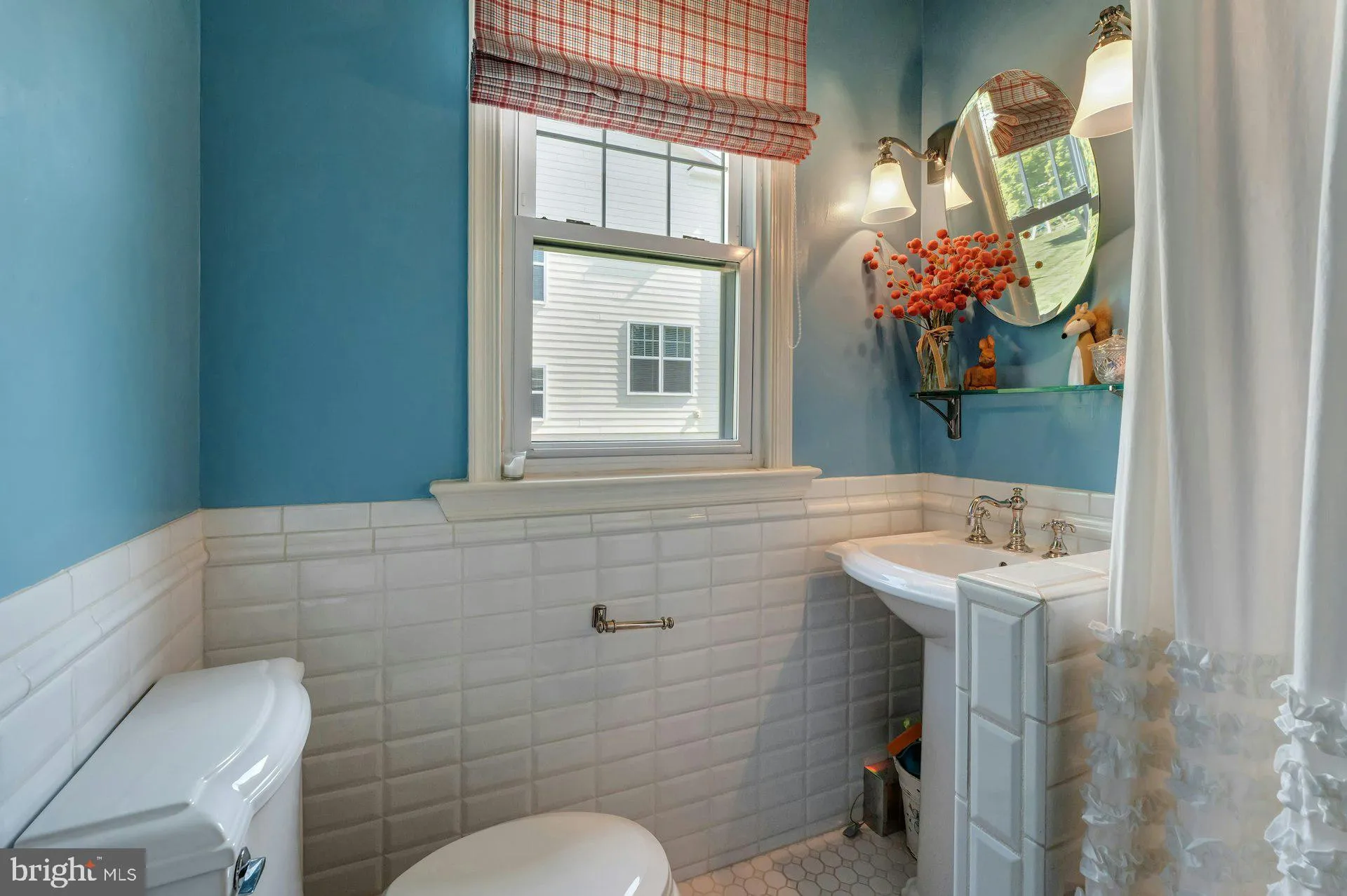 Vienna, Virginia 22181, United States, 5 Bedrooms Bedrooms, ,5 BathroomsBathrooms,Residential,Active,117031